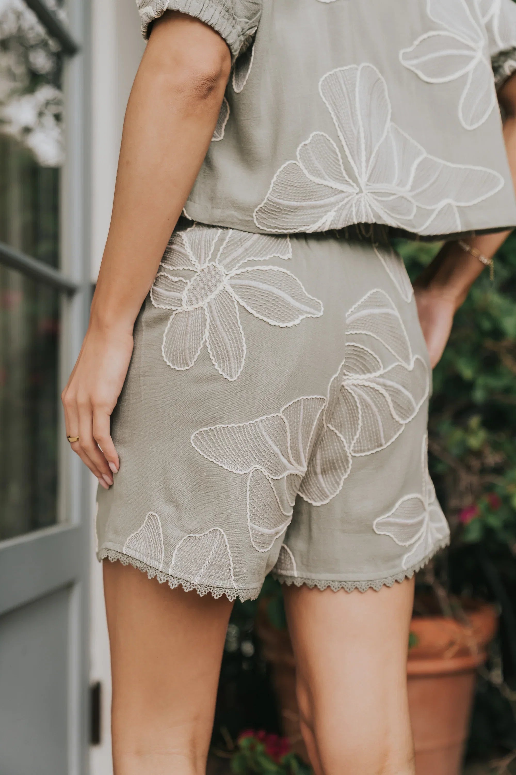 Kortney Floral Embroidered Shorts