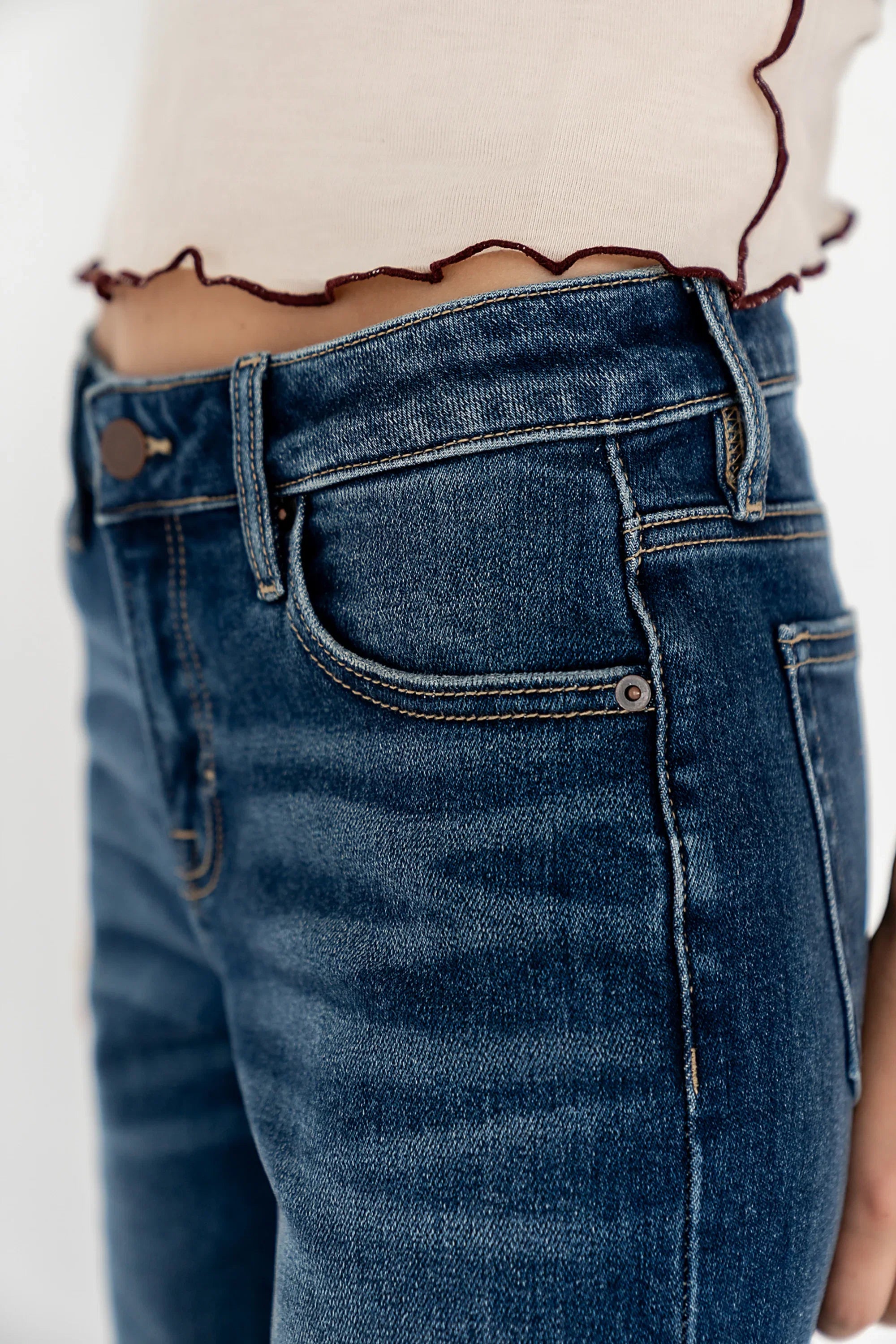 Sloane Wide Leg Jeans in Dark Wash