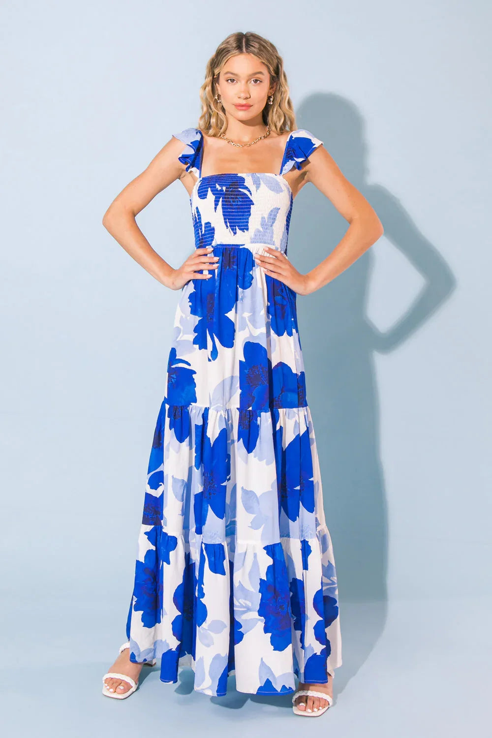FEEL LIKE MOVING FLORAL MAXI DRESS