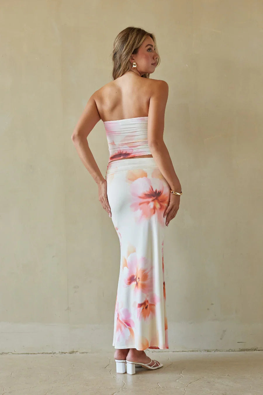 Anahi Floral Tube Top