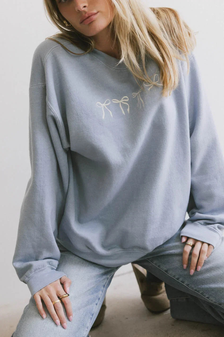 Pretty Bows Crewneck in Blue FINAL SALE