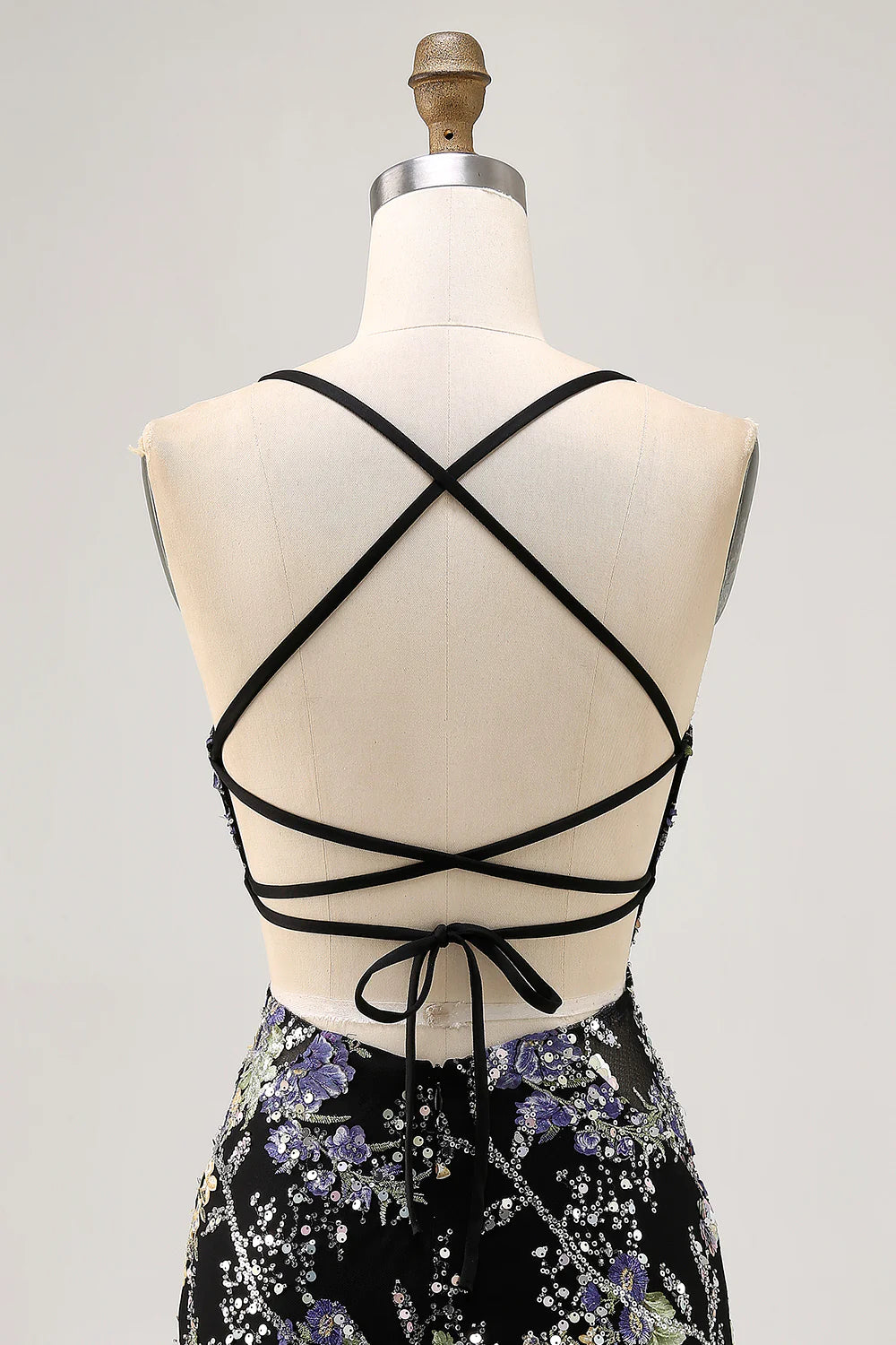 Sparkly Black Bodycon Spaghetti Straps Floral Short Homecoming Dress with Sequins