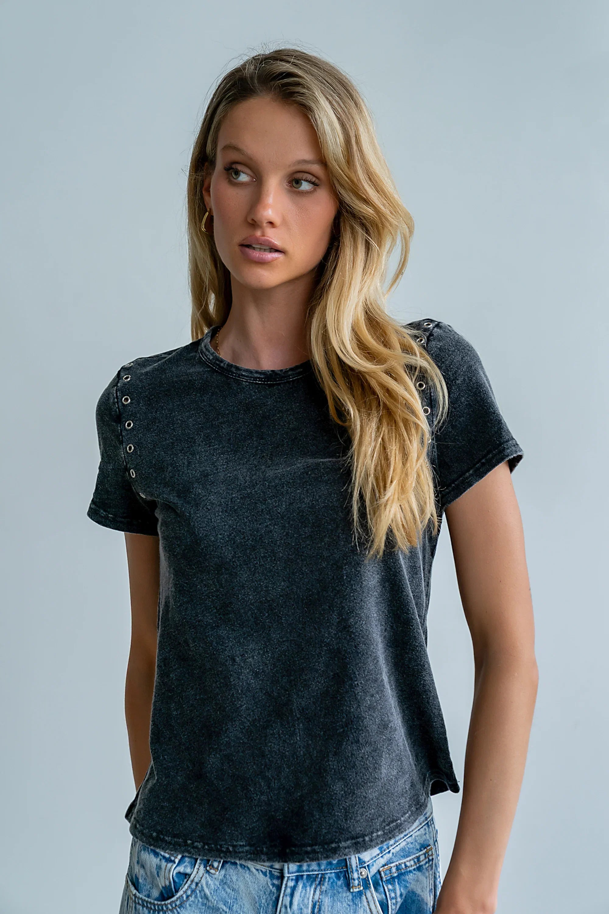 Genesis Grommet Top in Charcoal