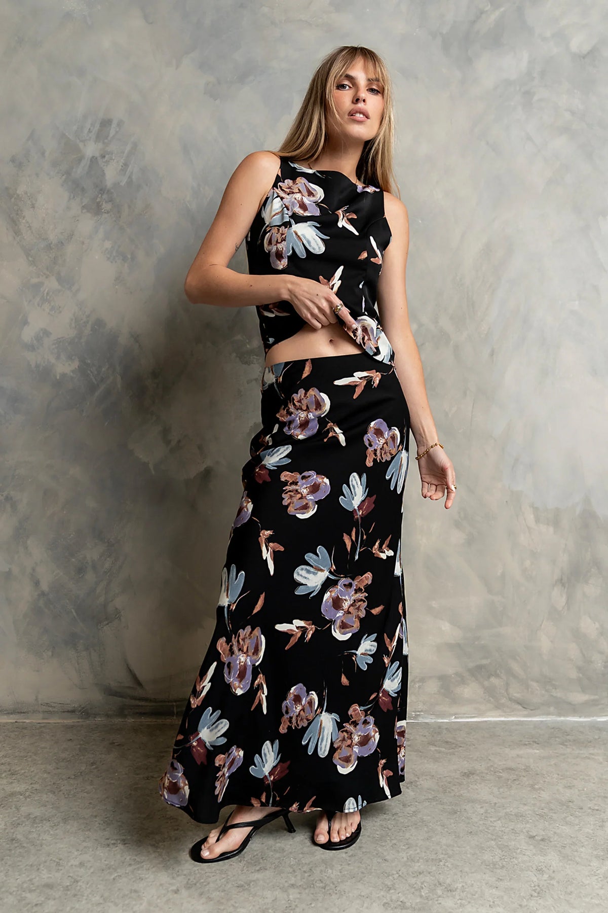 Eden Floral Midi Skirt in Black