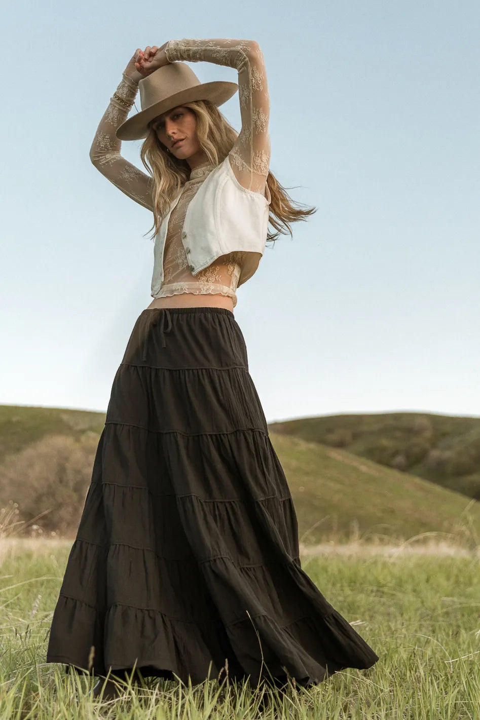 Kenzington Tiered Skirt Black