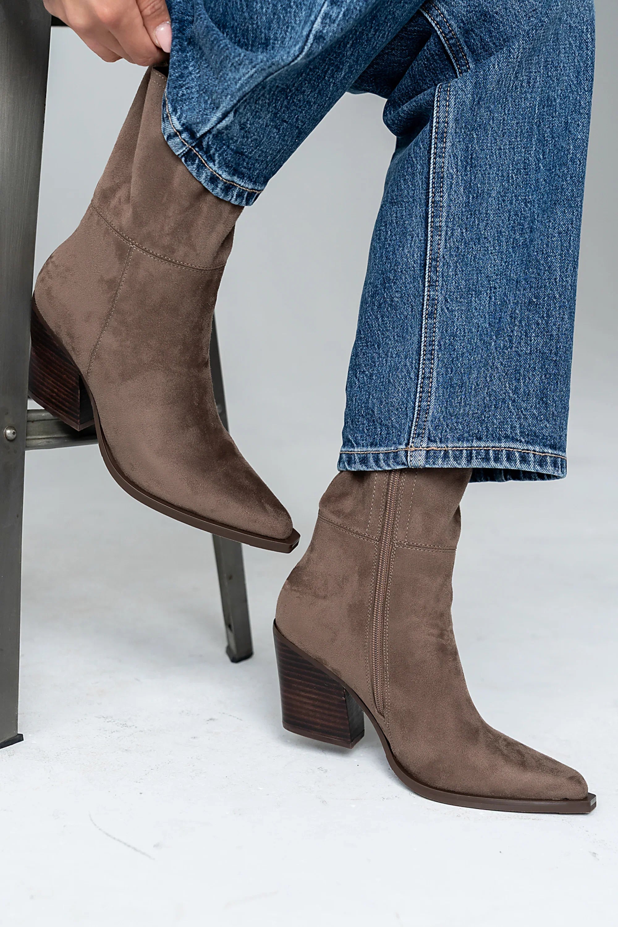 Venice Boots in Taupe