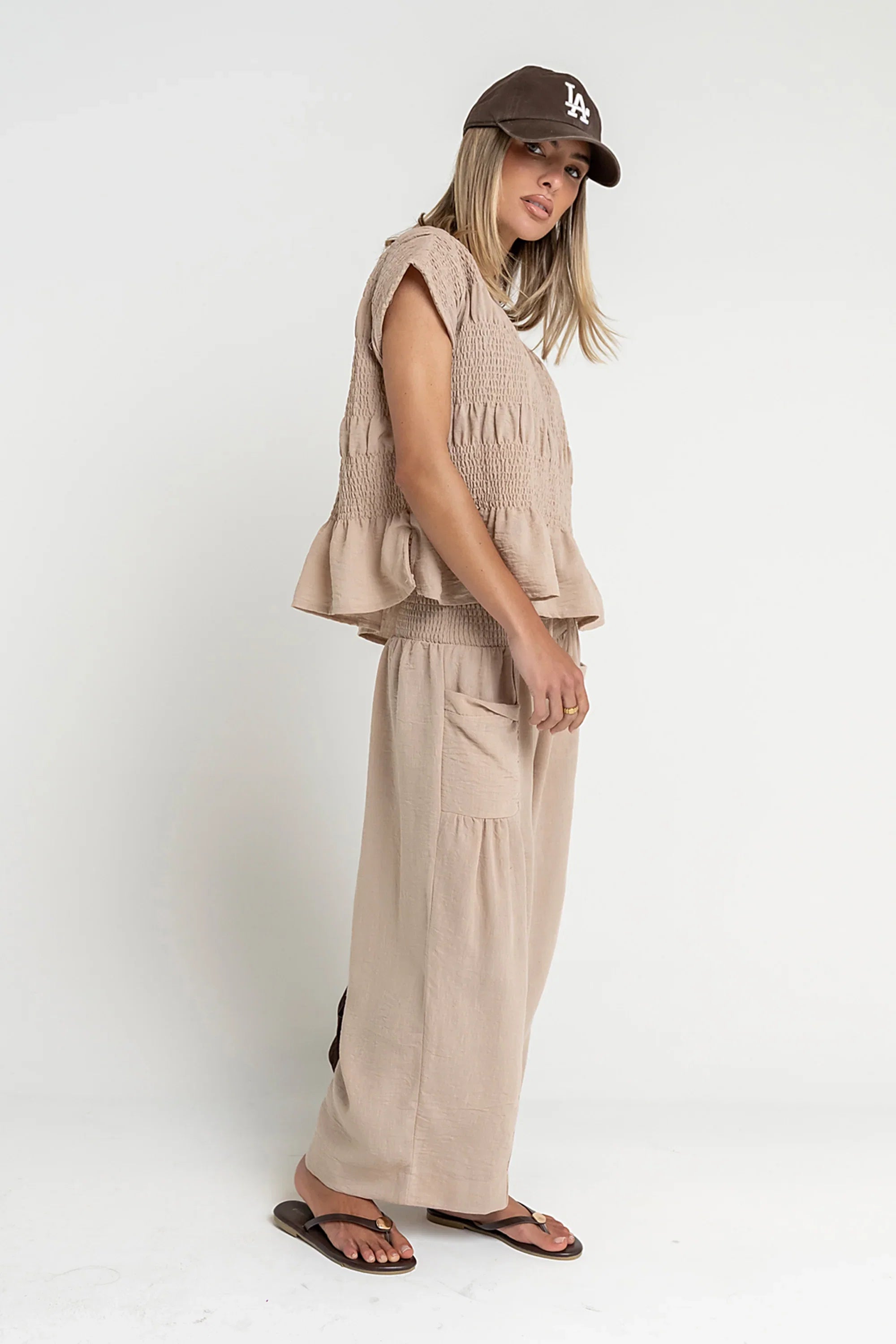 Ashton Wide Leg Pants in Taupe