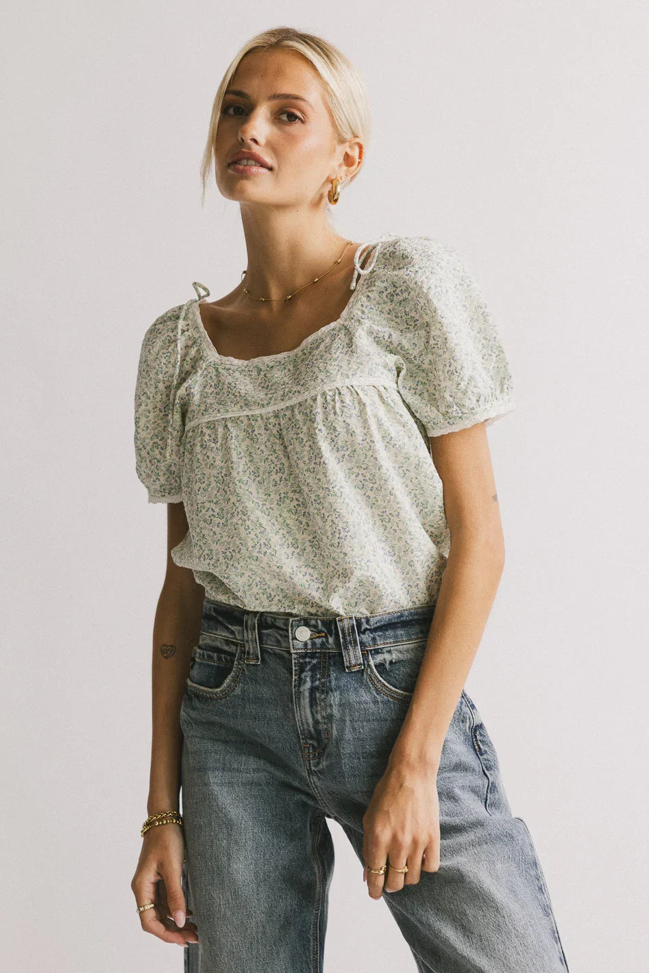 Peony Lace Trim Blouse in Blue