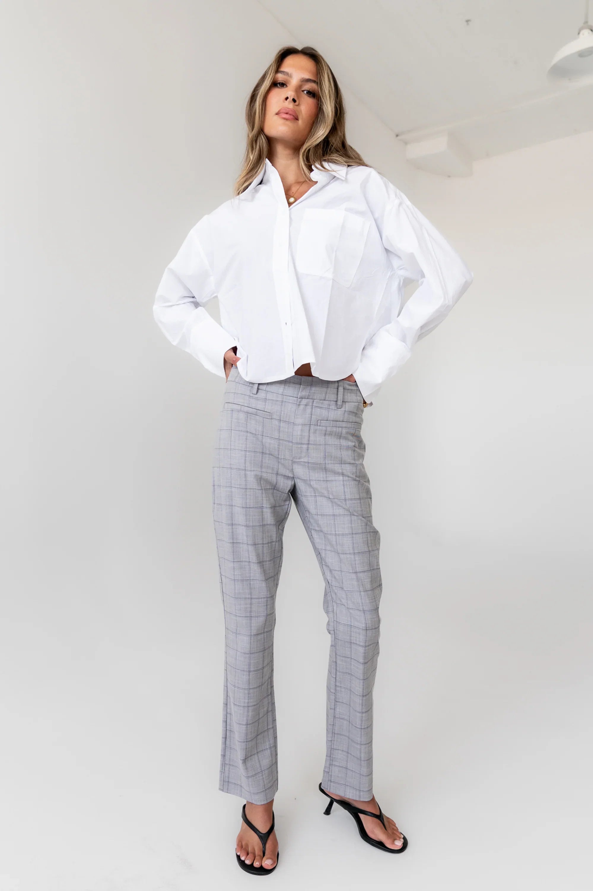 Willow Slim Straight Trouser in Grey