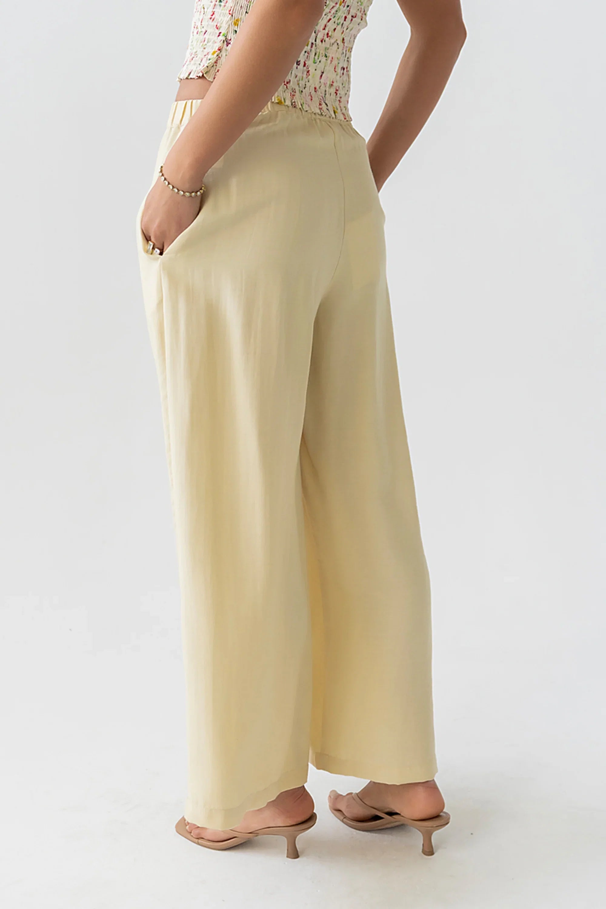 Lee Wide Leg Pants in Yellow