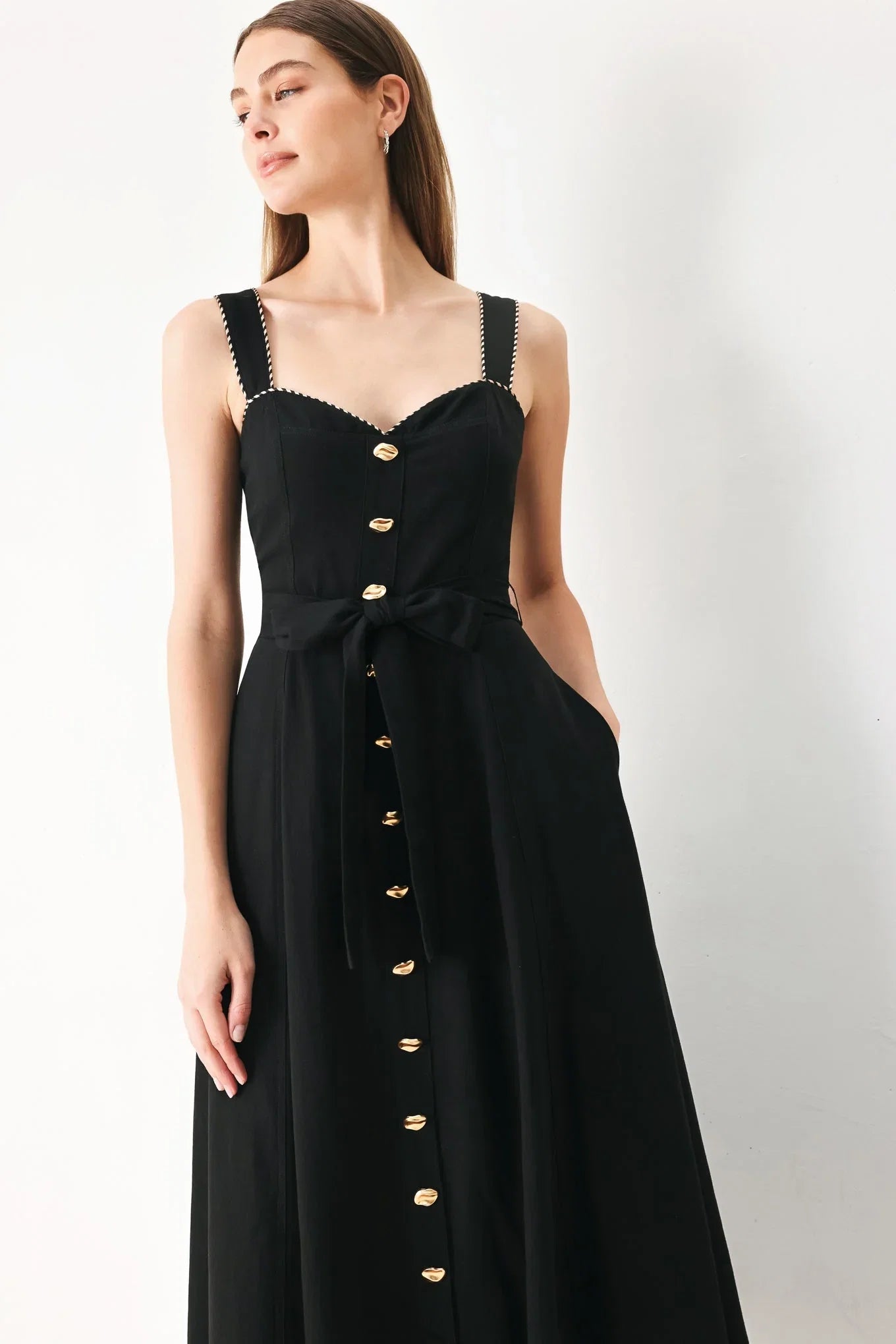 LOVELY NOIR BLACK MIDI DRESS
