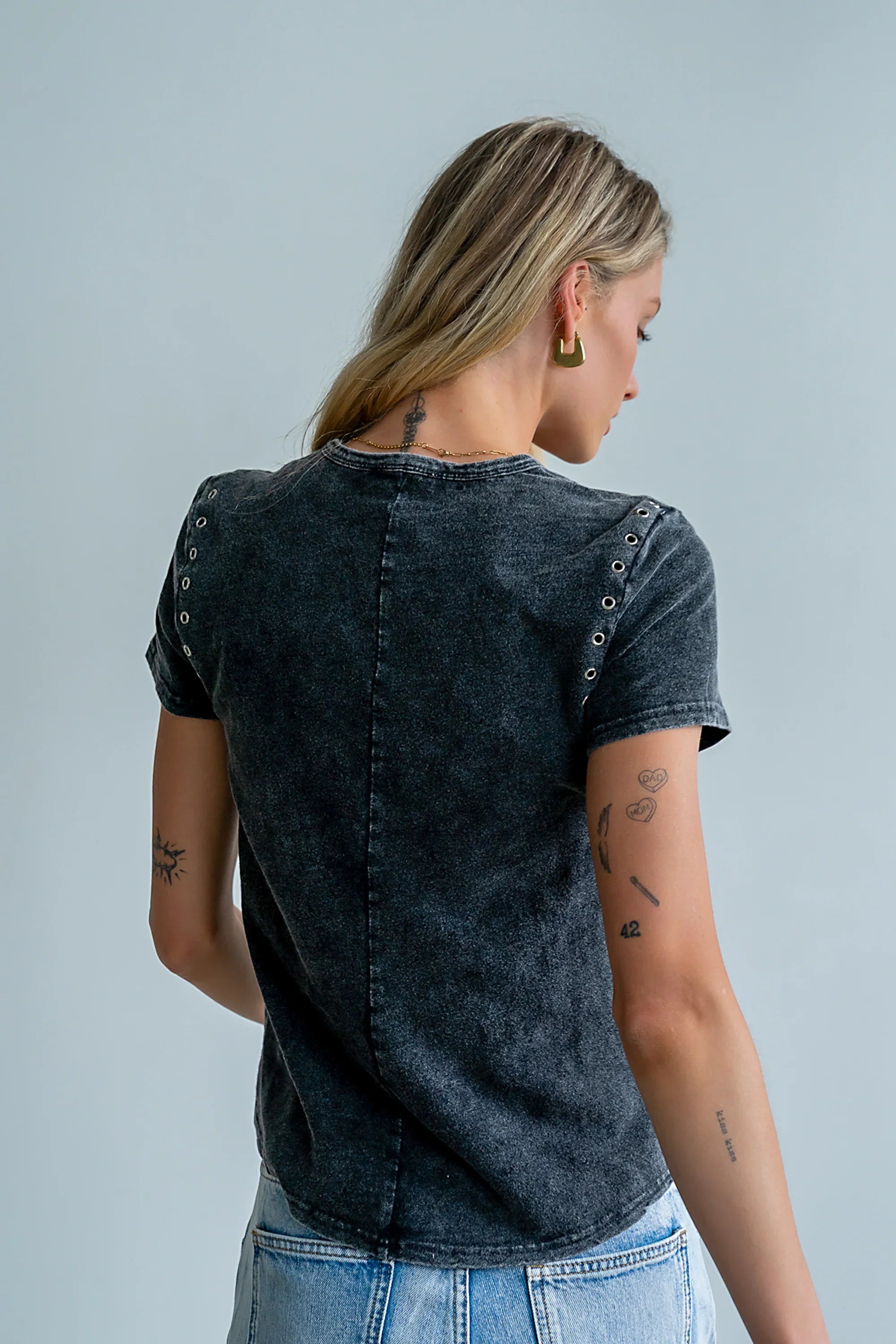 Genesis Grommet Top in Charcoal