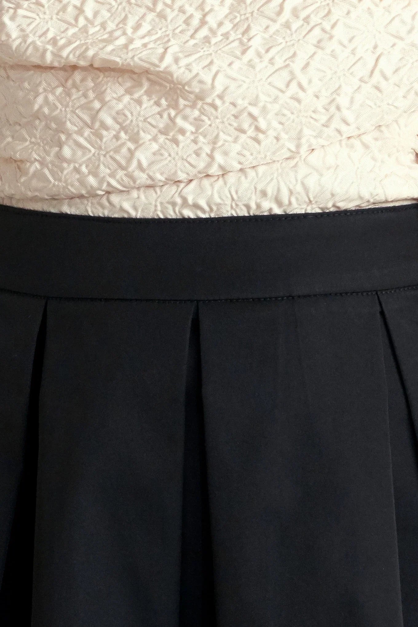 MONO BALLET BLACK CREAM STRAPLESS MIDI DRESS