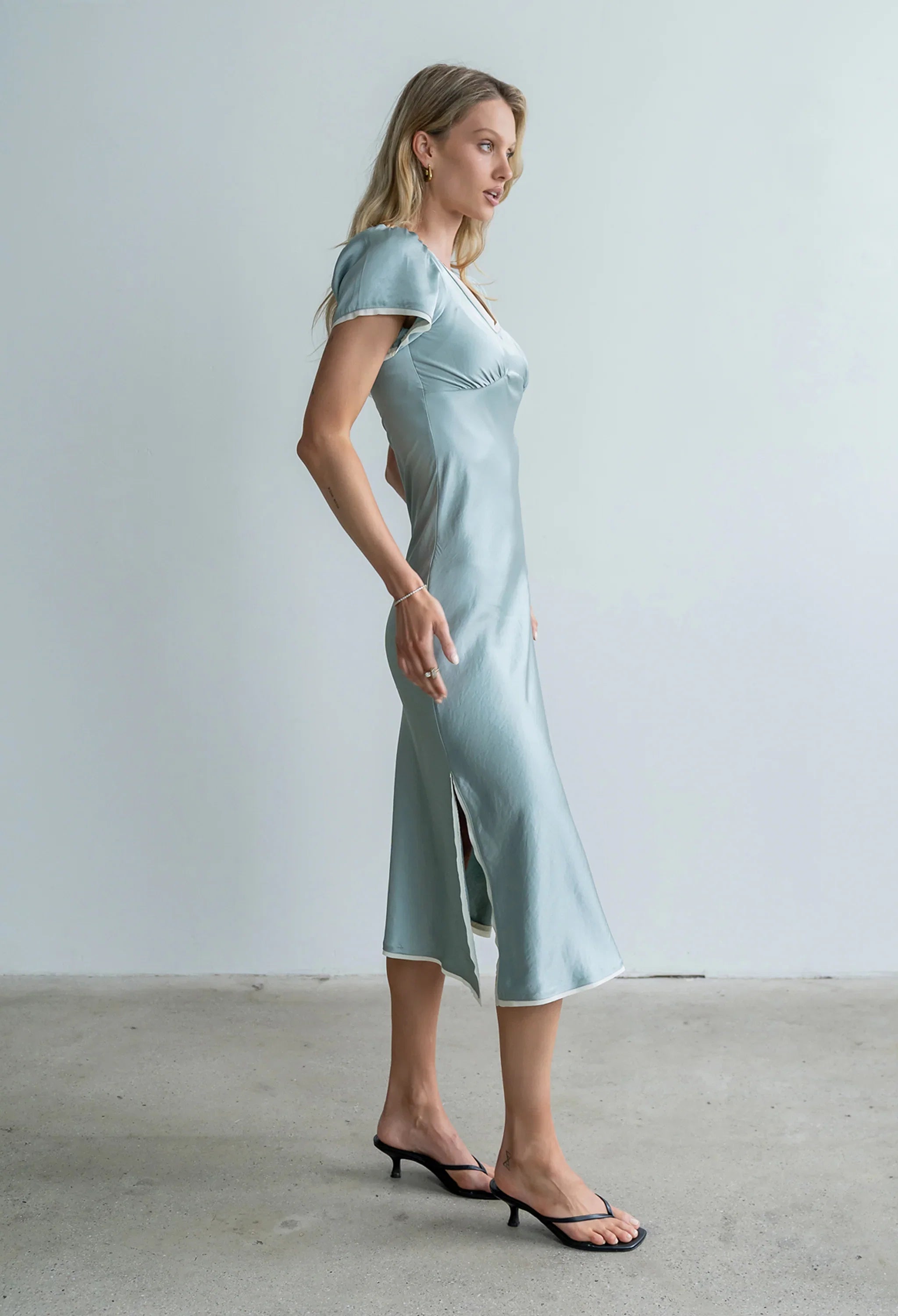 Austia Midi Dress in Light Blue
