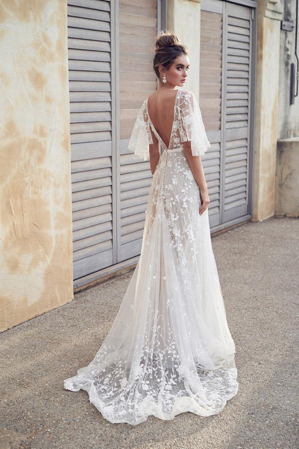Romantic Ivory Flower Appliques Wedding Dress Lace Long Bridal Dresses