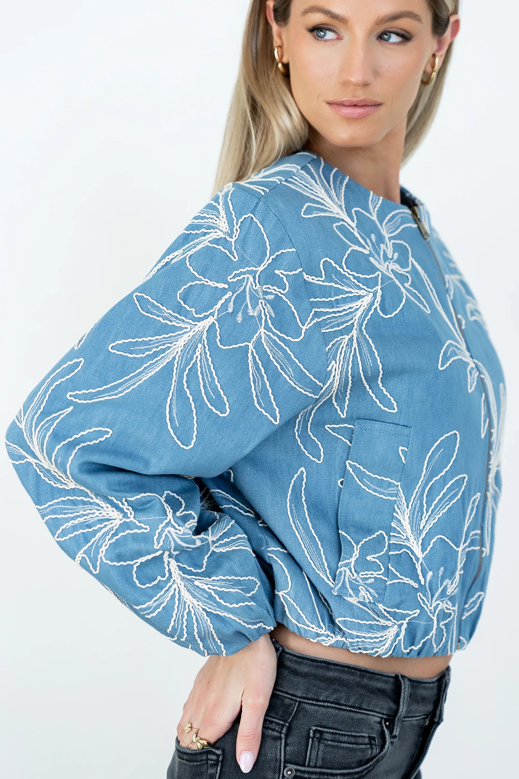 Sidney Embroidered Jacket in Medium Wash