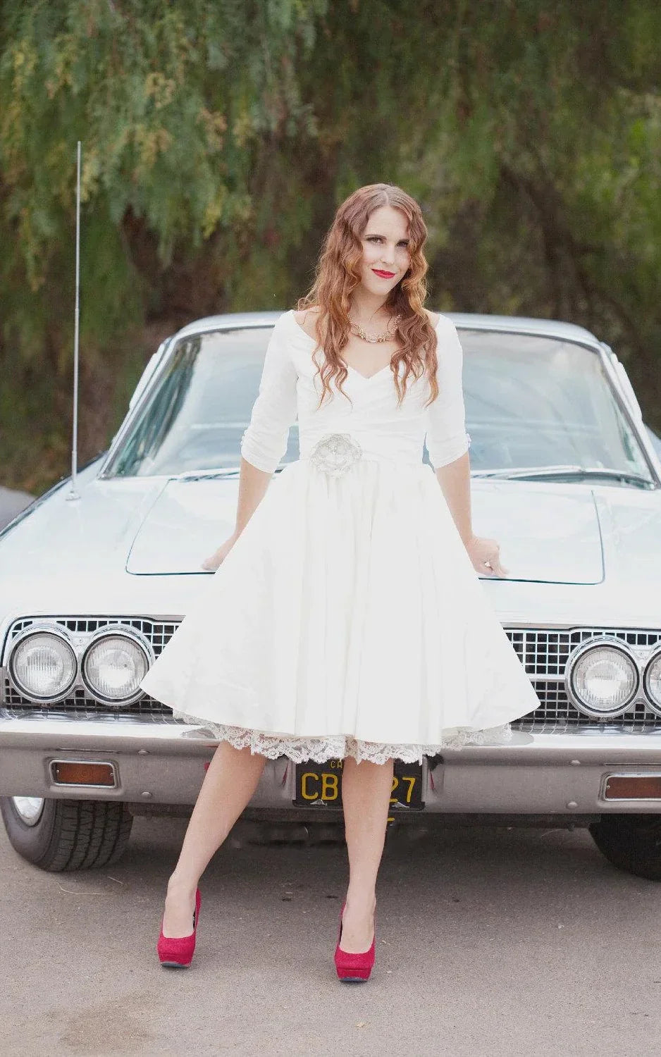 Knee Length Wedding Dress With 3 4 Sleeves
