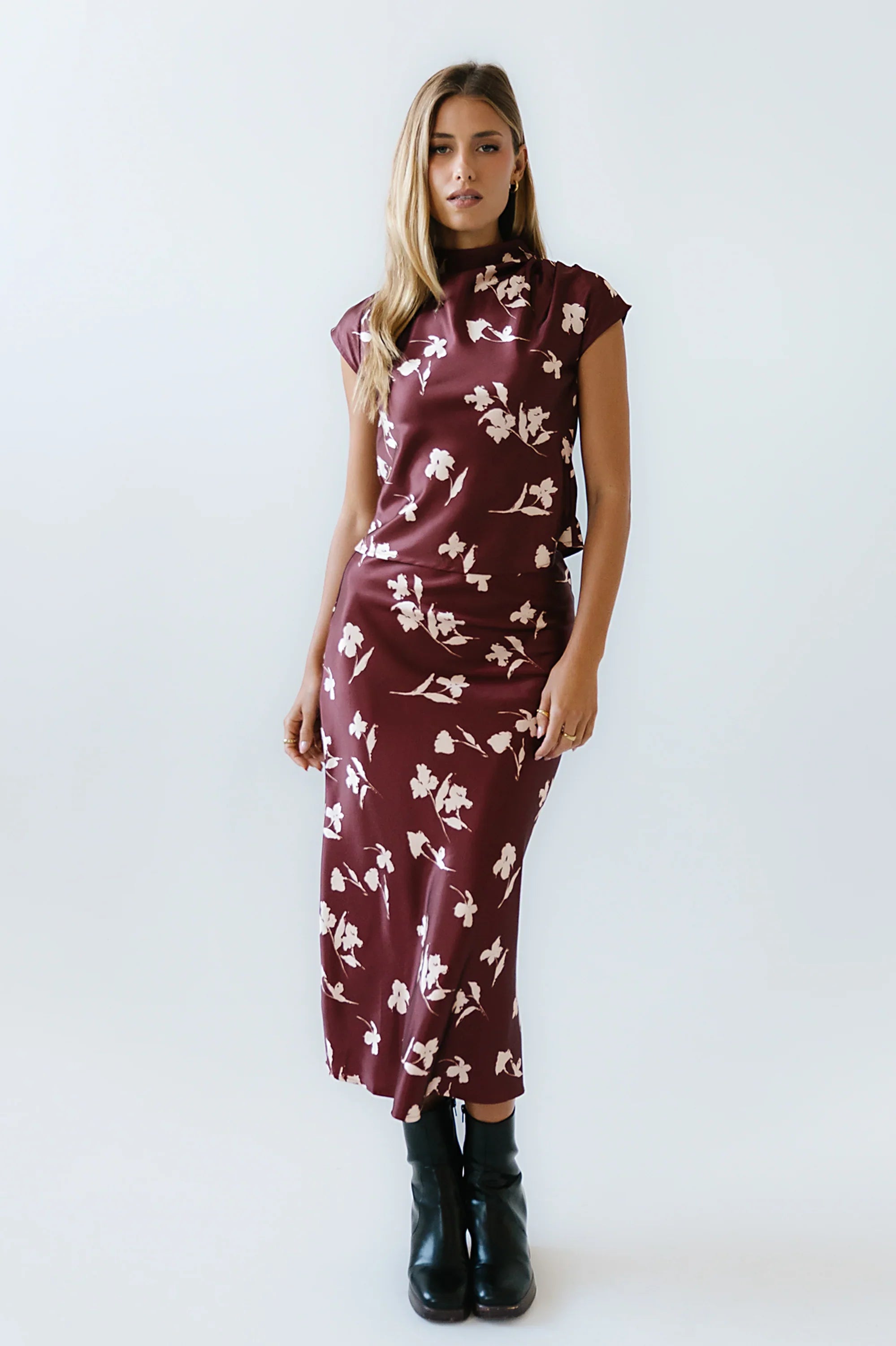 Carsyn Floral Maxi Skirt in Red Brown