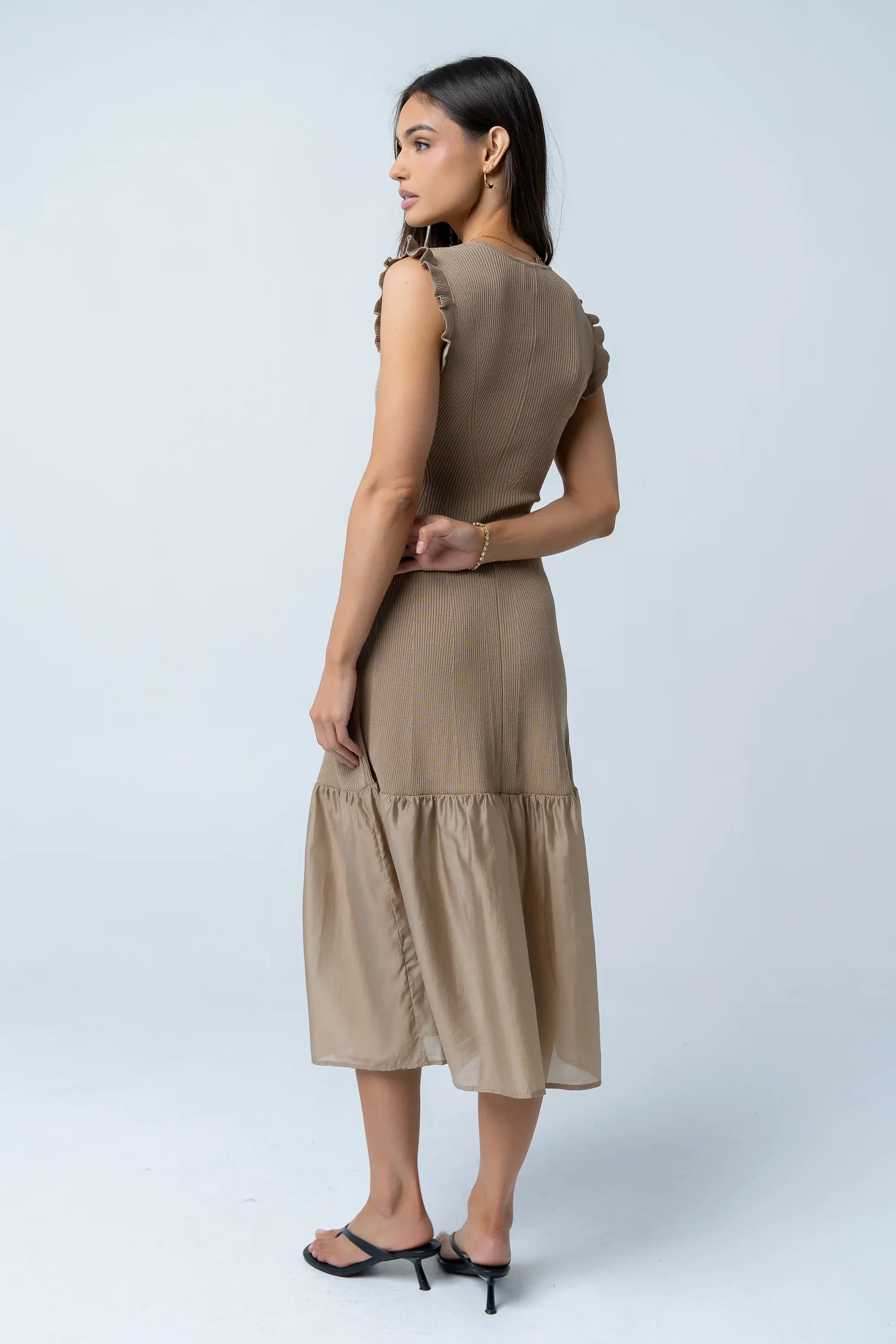 Lara Ribbed Midi Dress in Mocha
