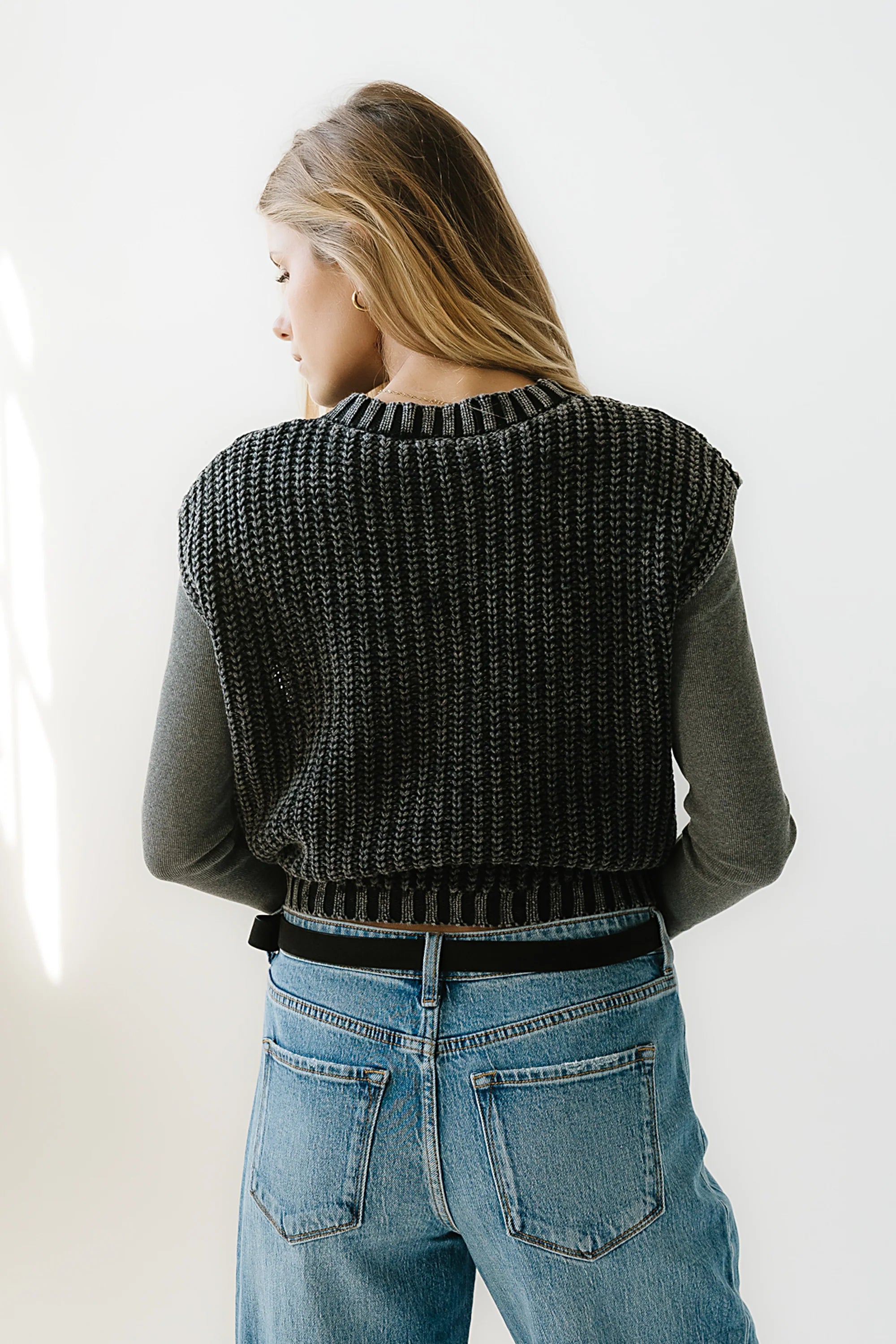 Jessi Suede Belt in Black