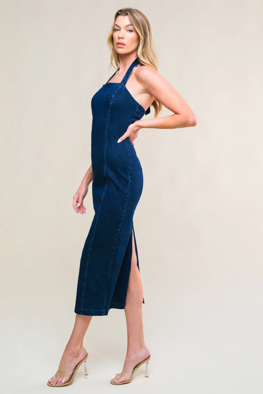 SO QUINTESSENTIAL BODYCON HALTER DENIM MIDI DRESS