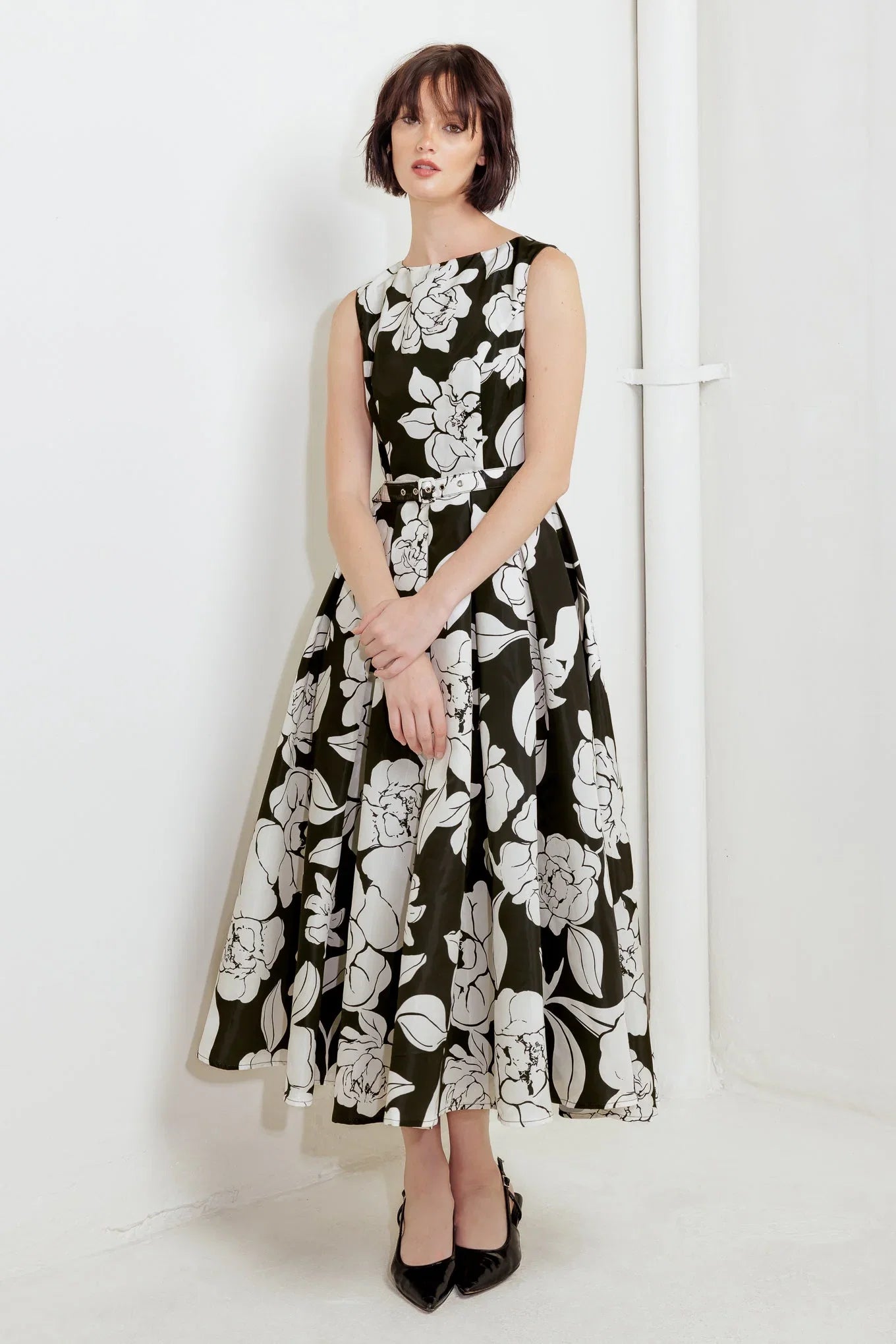 SILENT HEART BLACK FLORAL MIDI DRESS