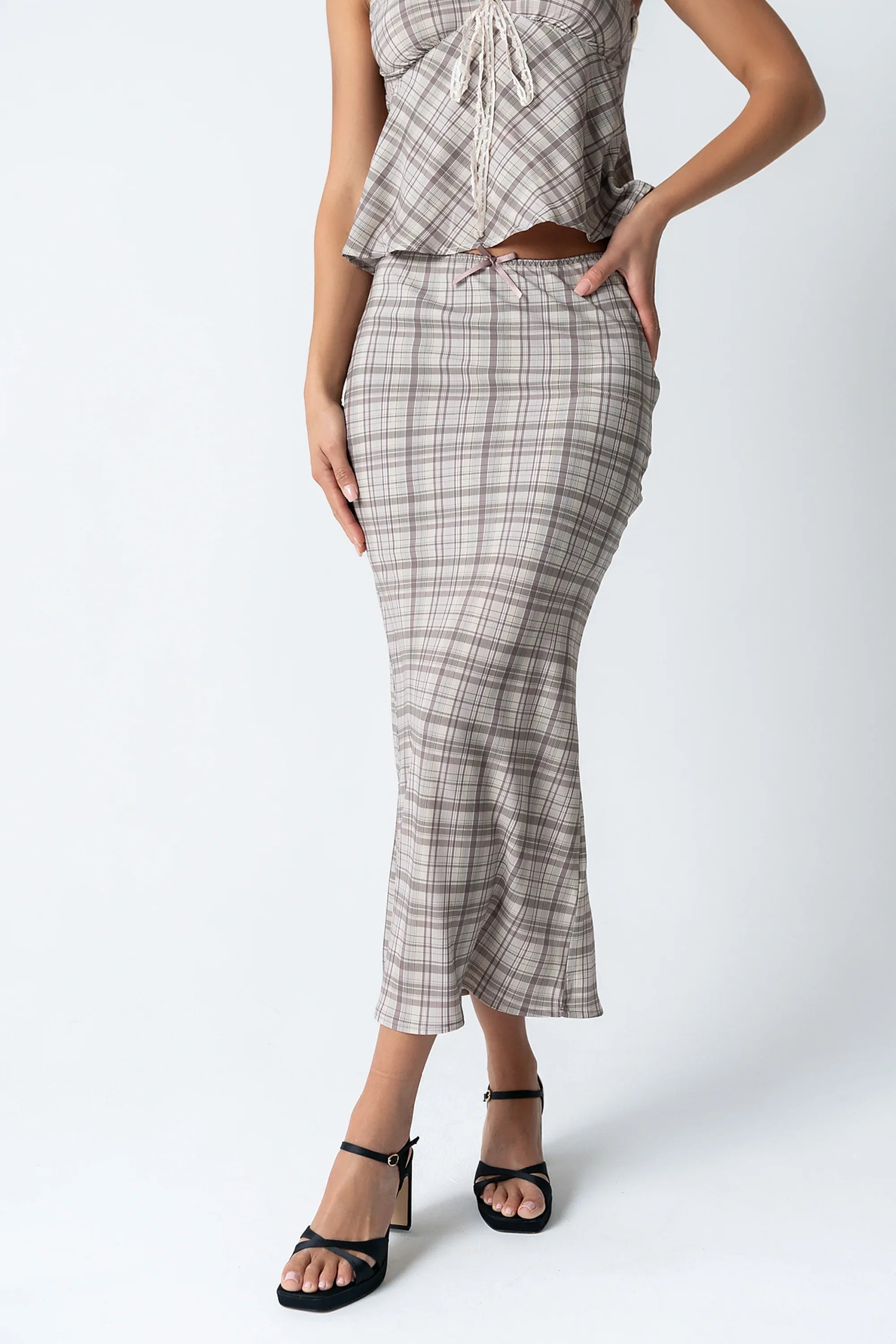 Jenna Plaid Maxi Skirt in Beige