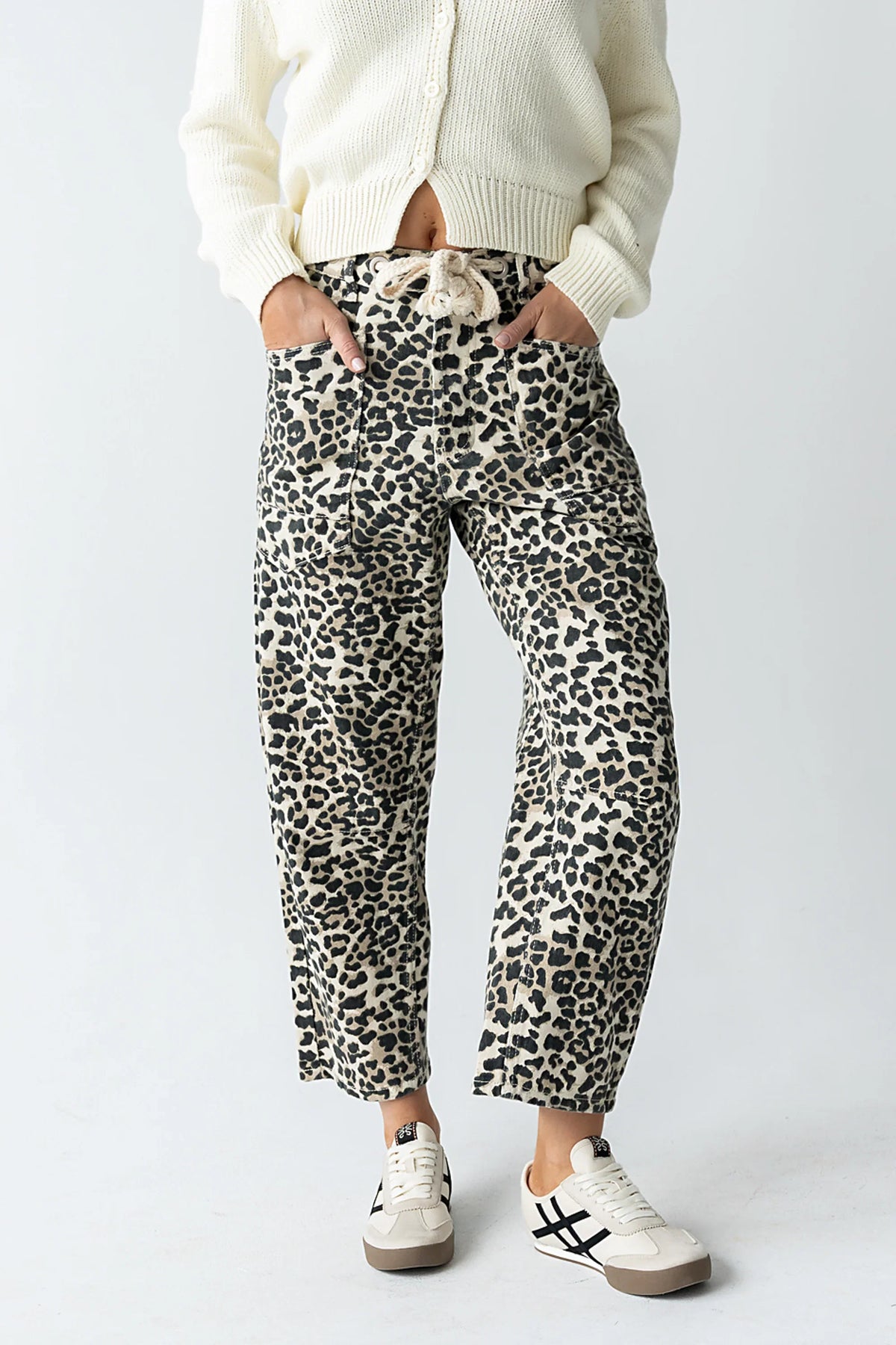 Jocelyn Barrel Jeans in Leopard