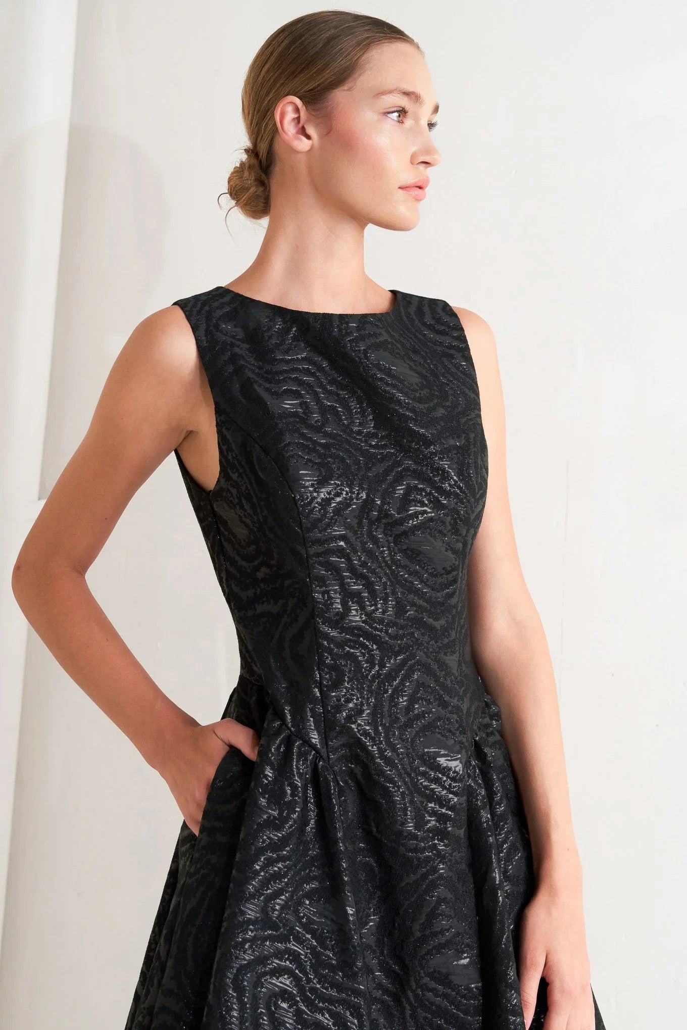 TEXTURED BLACK MIDI DRESS WITH OPEN BACK FINAL SALE