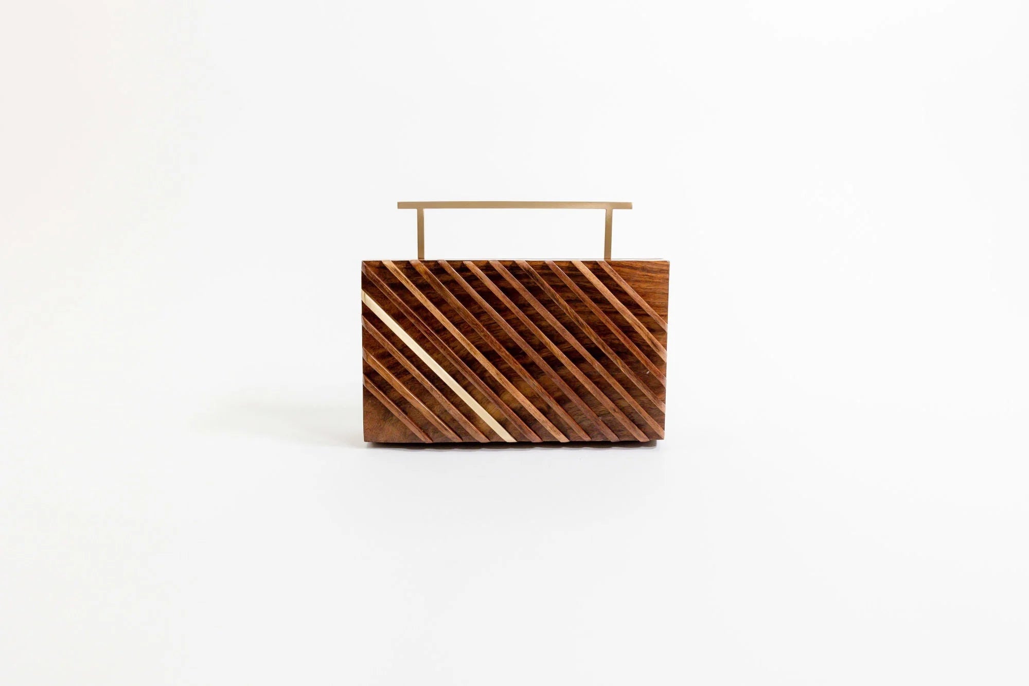 Gleaming Edge Clutch
