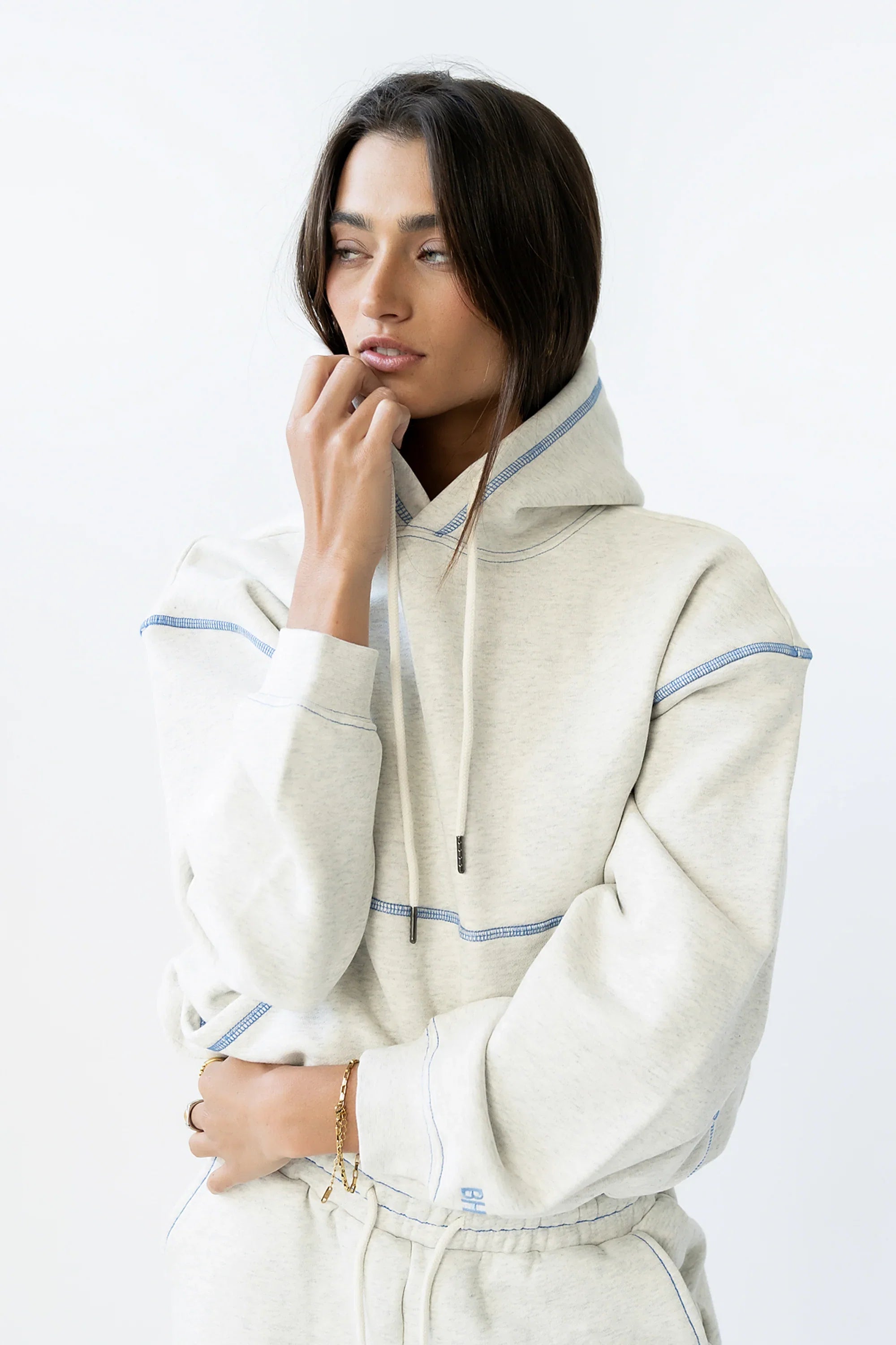 Mozie Contrast Sweatshirt in Grey