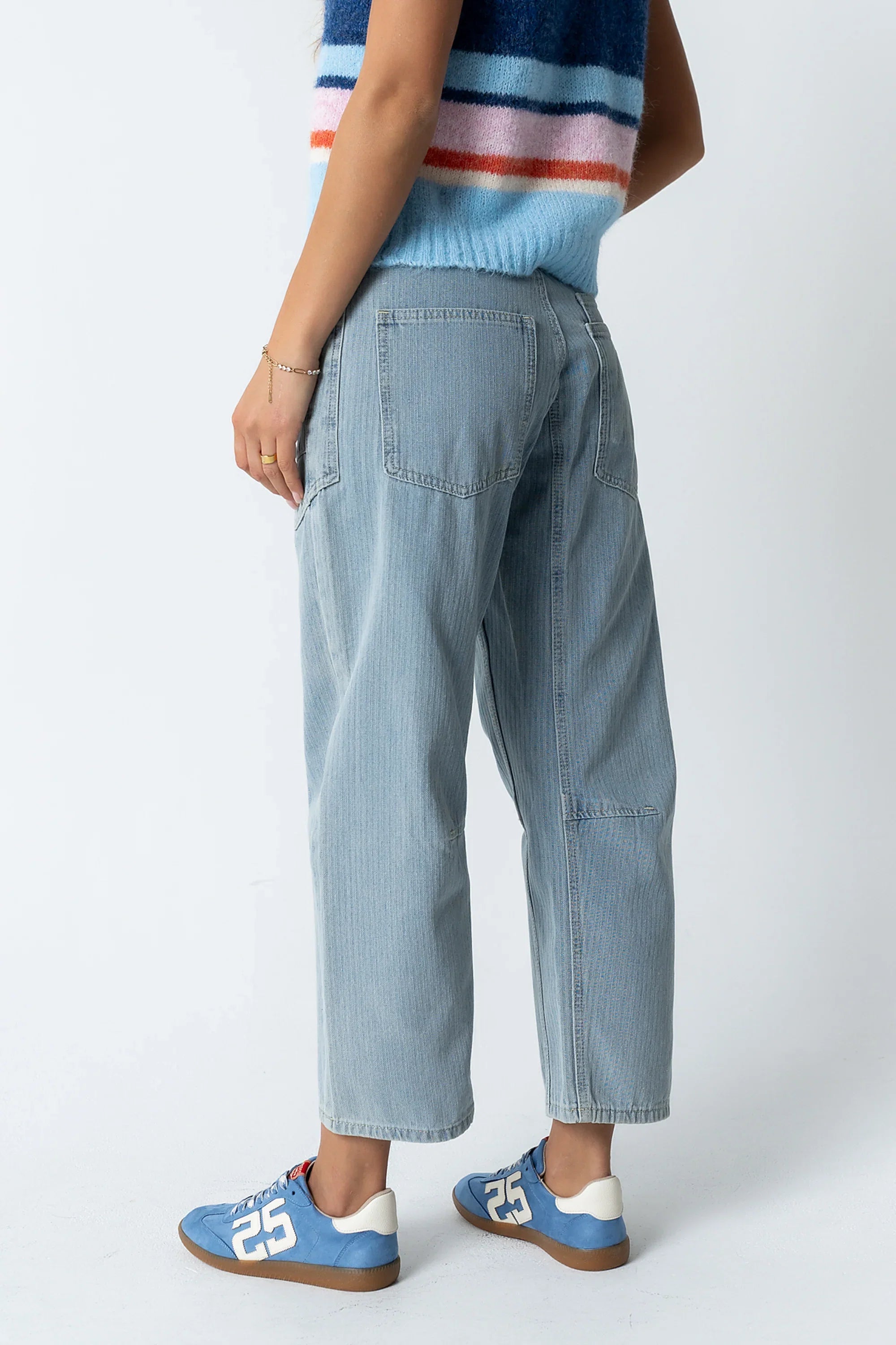 Jocelyn Barrel Jeans in Light Wash