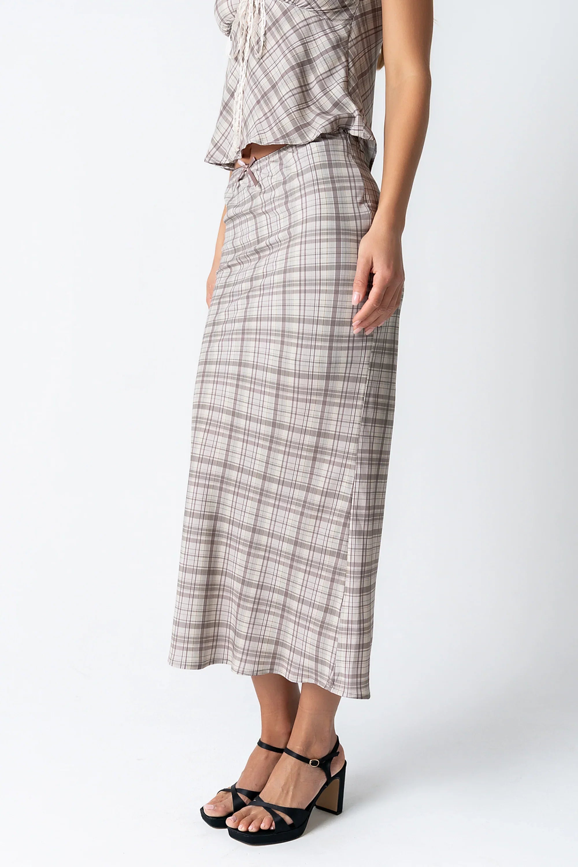 Jenna Plaid Maxi Skirt in Beige