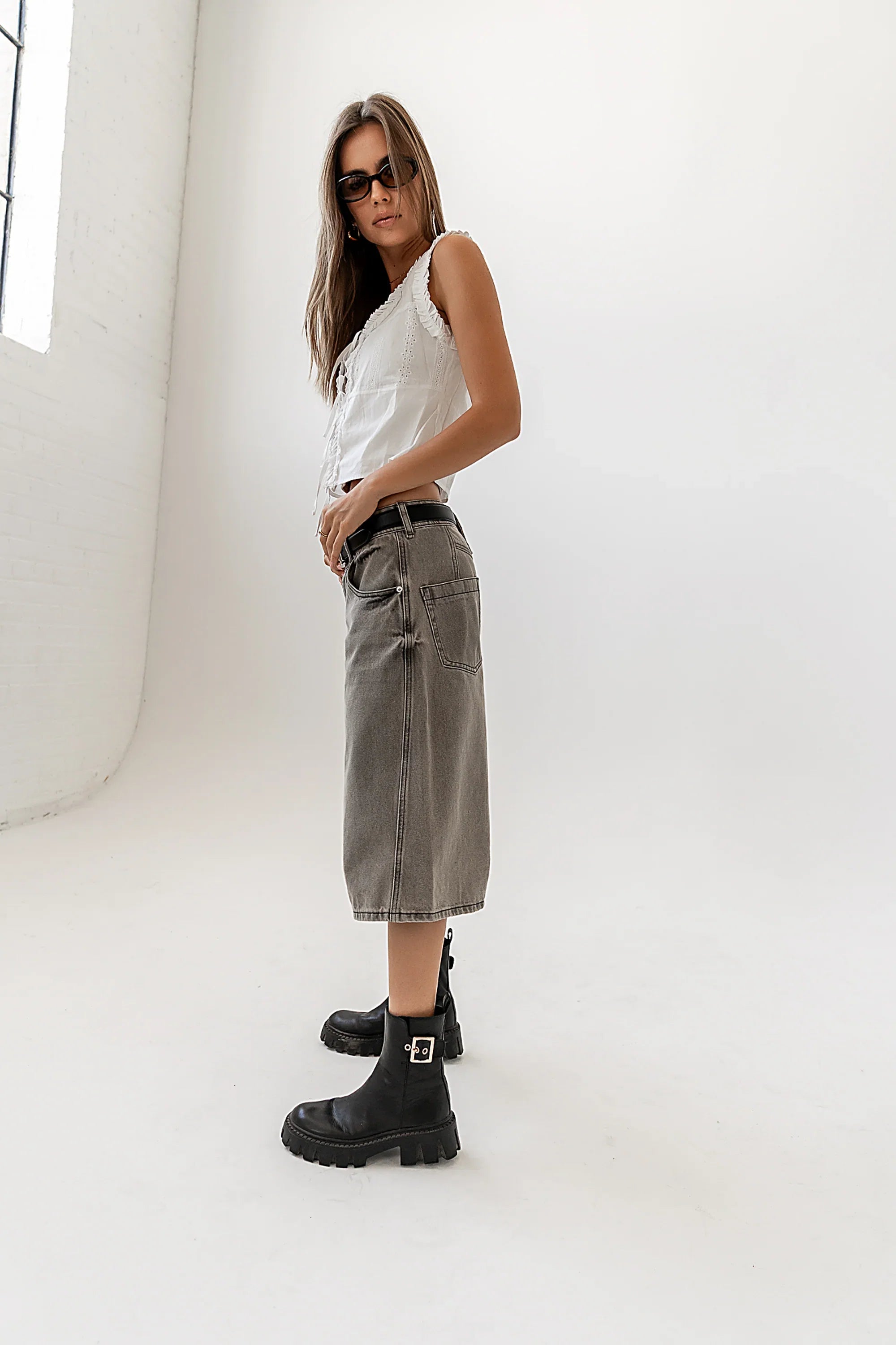Alden Bermuda Shorts in Grey