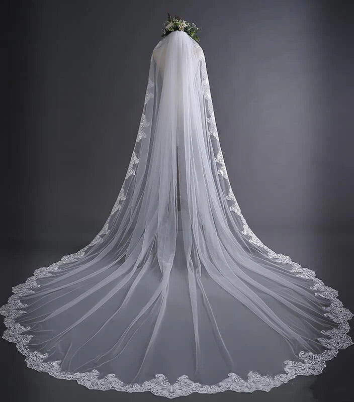 Spanish Vintage Inspired Cathedral Mantilla Veil