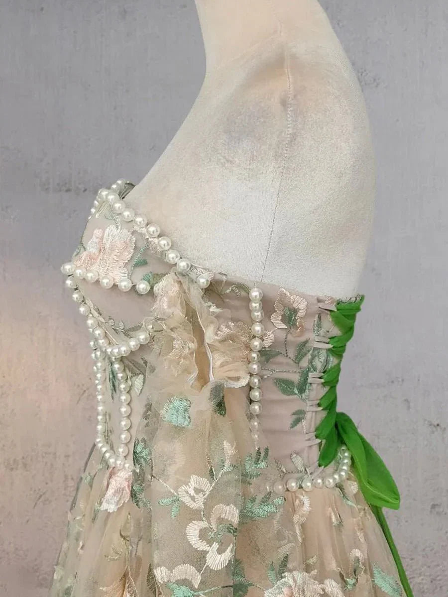 A Line Light Green Sweetheart Pearl Wedding Dress
