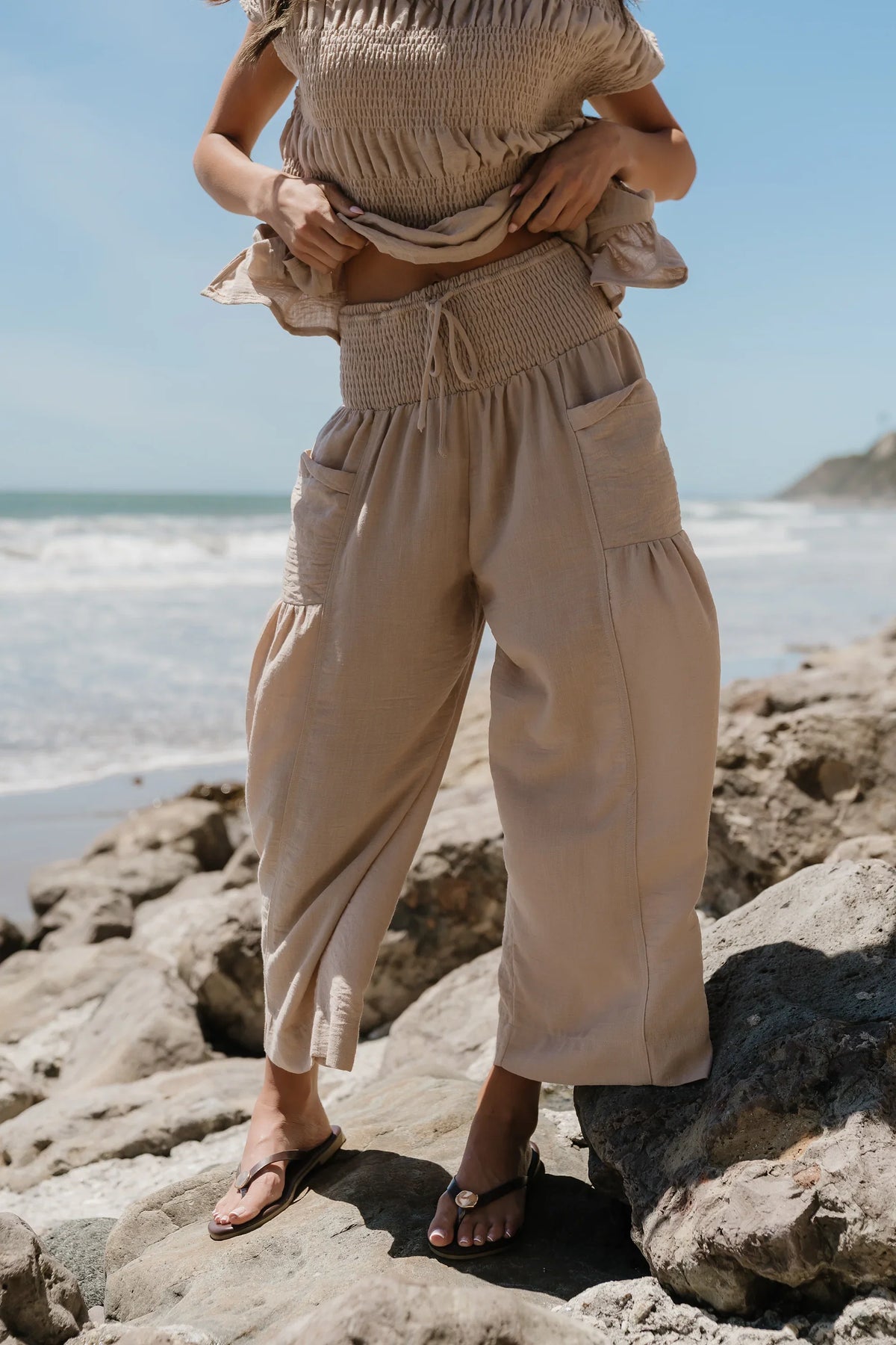 Ashton Wide Leg Pants in Taupe