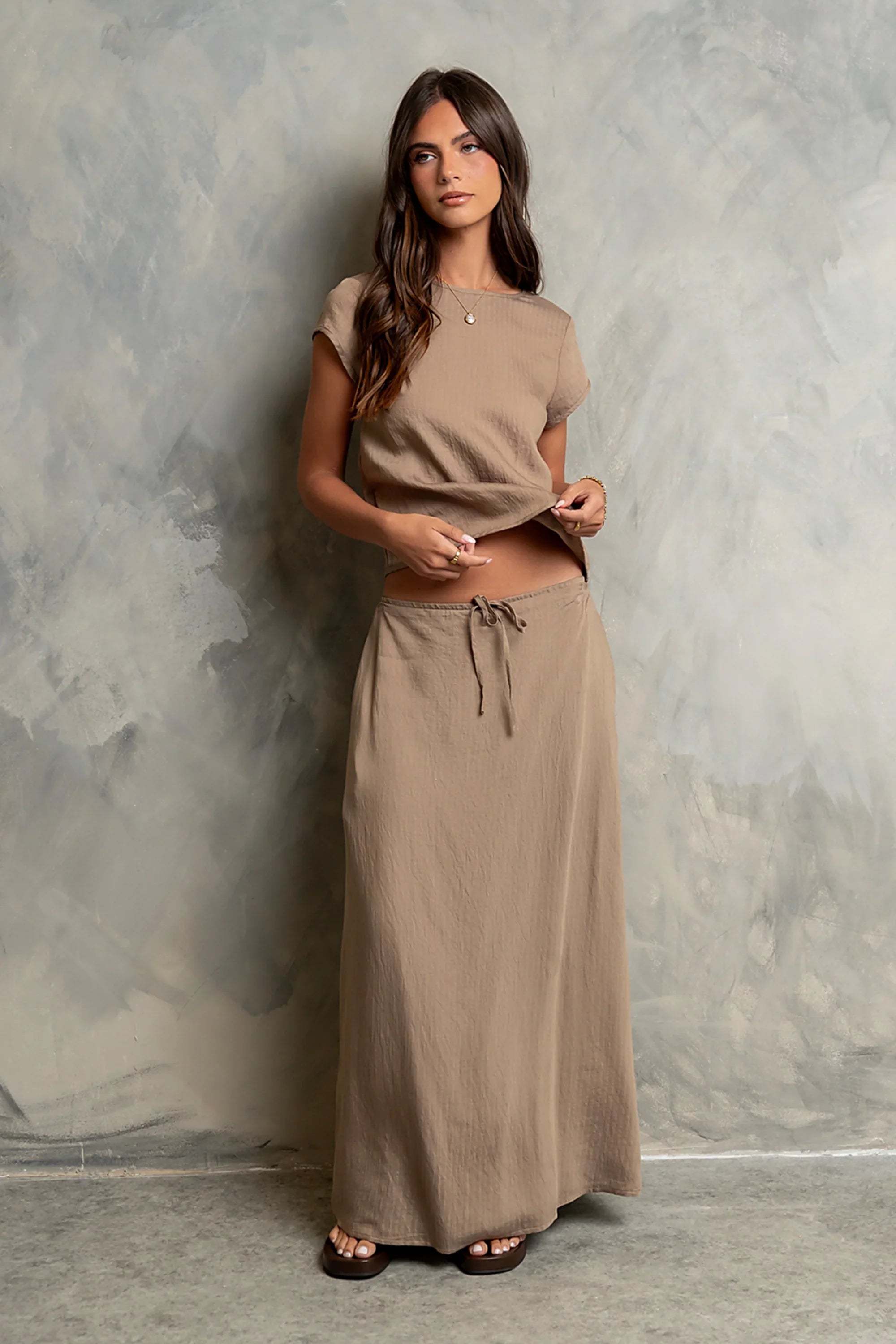 Polliana Textured Stripe Top in Mocha