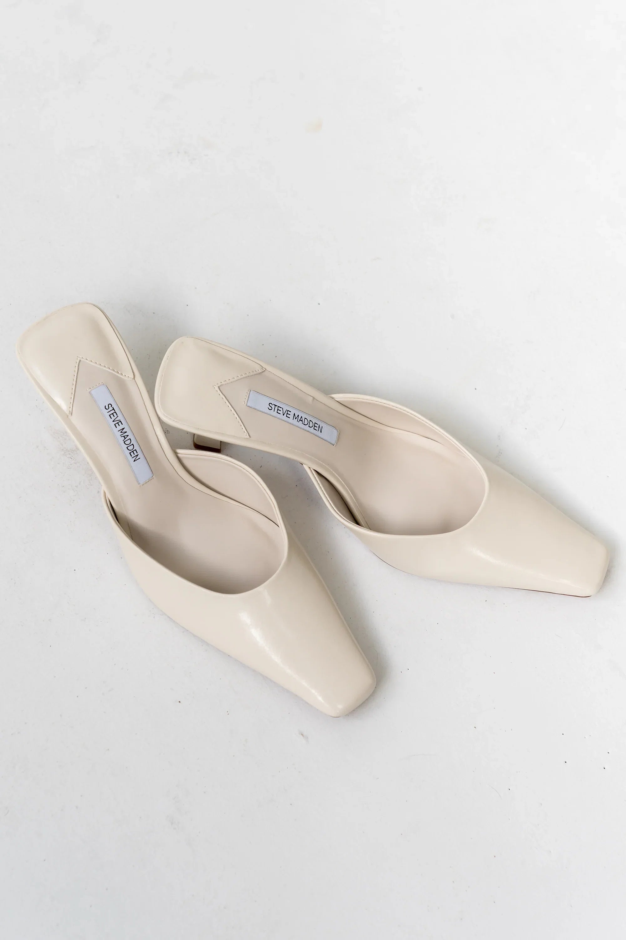 Steve Madden Alyse Kitten Heel in Bone
