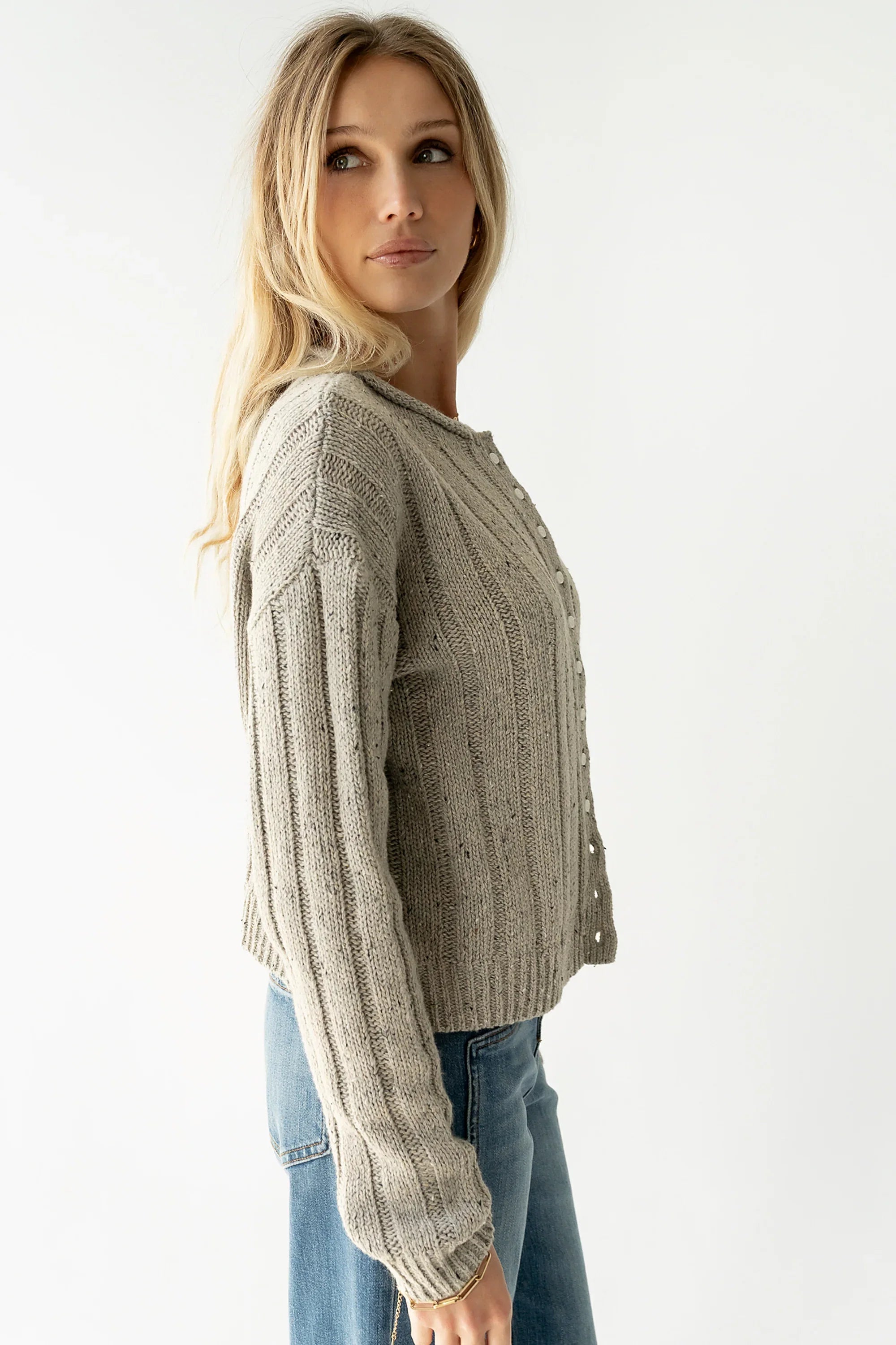 Katira Button Up Sweater in Heather Grey