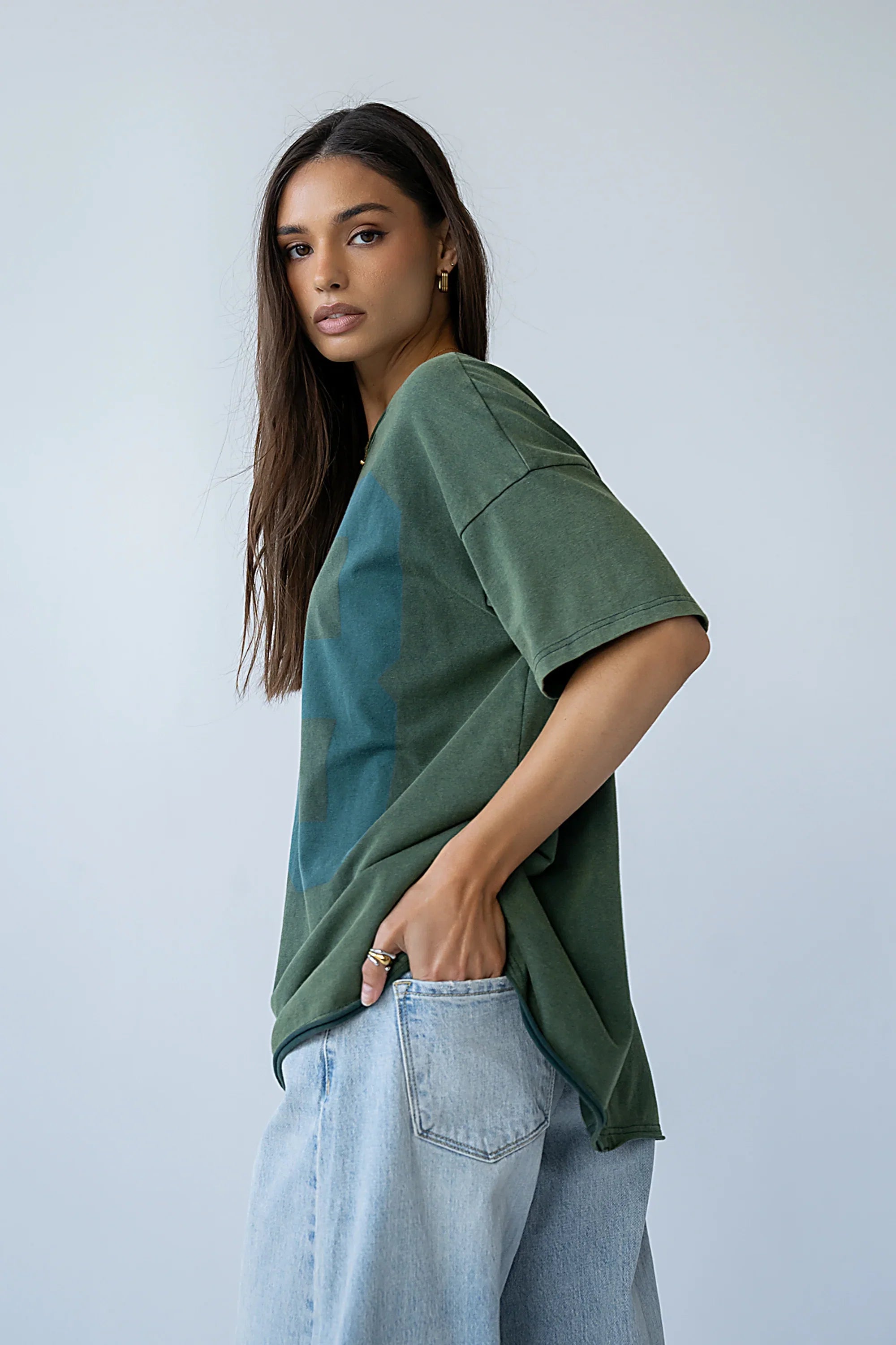 Mary Graphic Tee in Olive