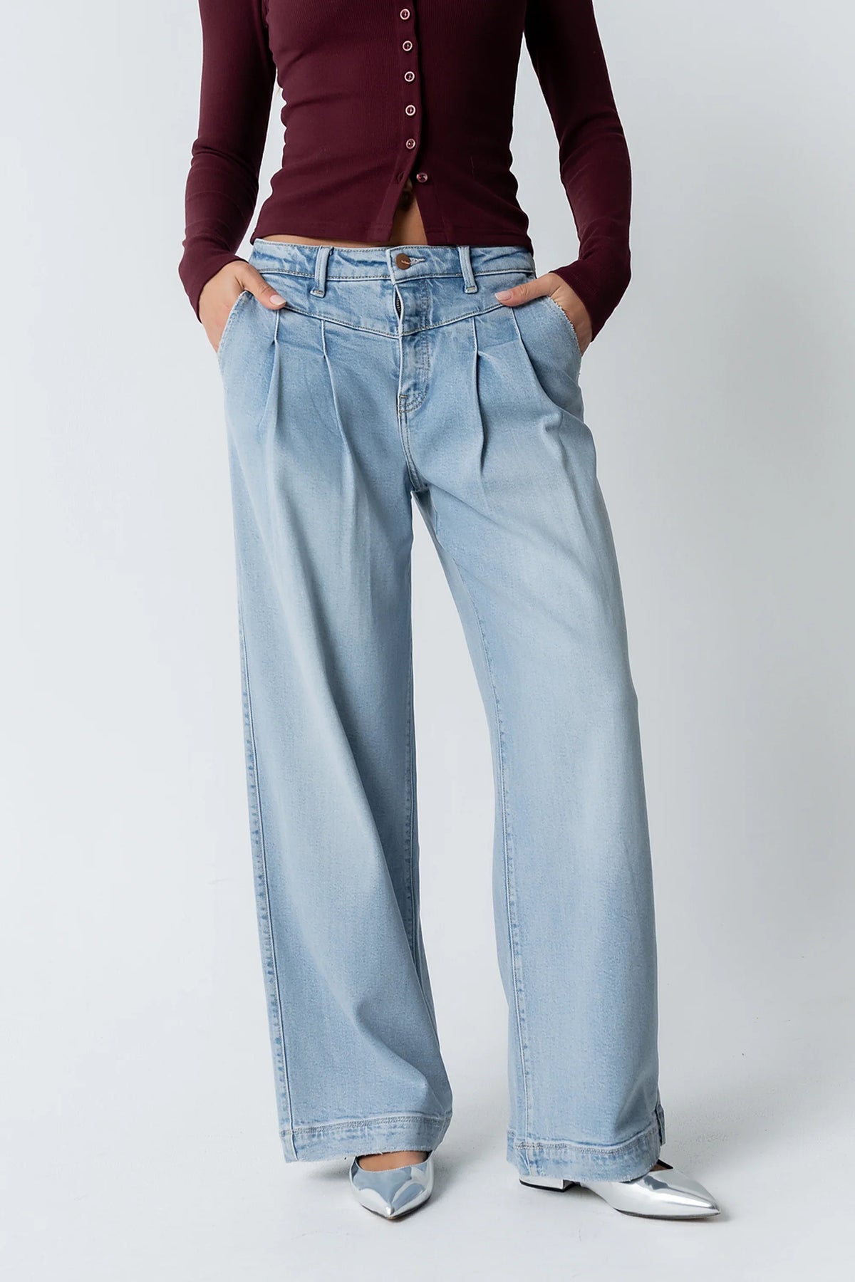 Stella Pleated Baggy Jeans