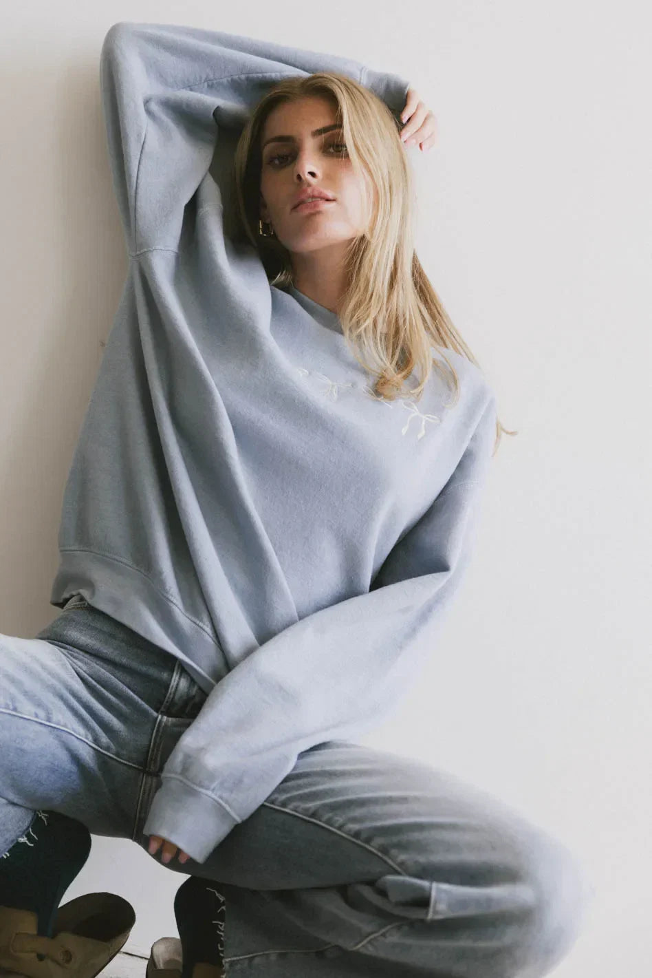 Pretty Bows Crewneck in Blue FINAL SALE