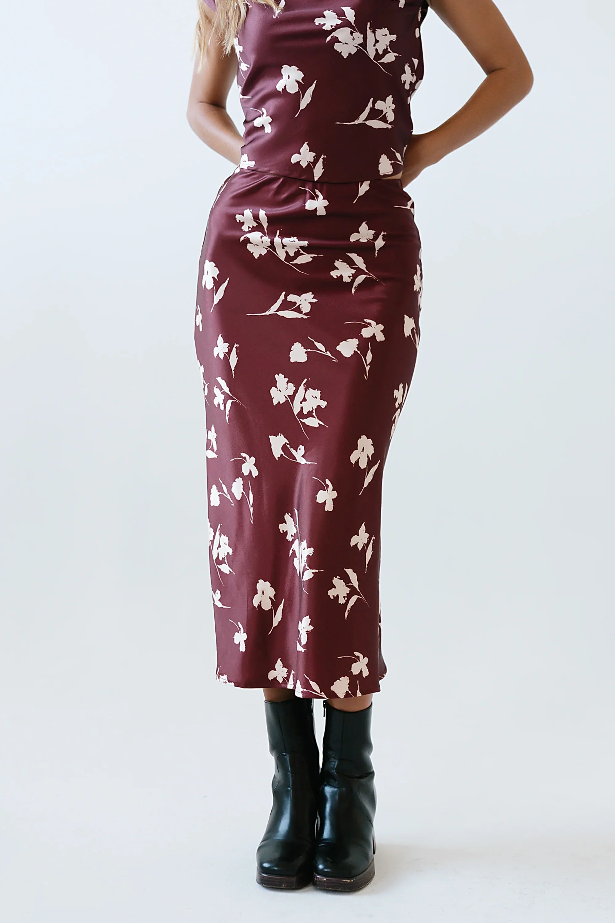 Carsyn Floral Maxi Skirt in Red Brown