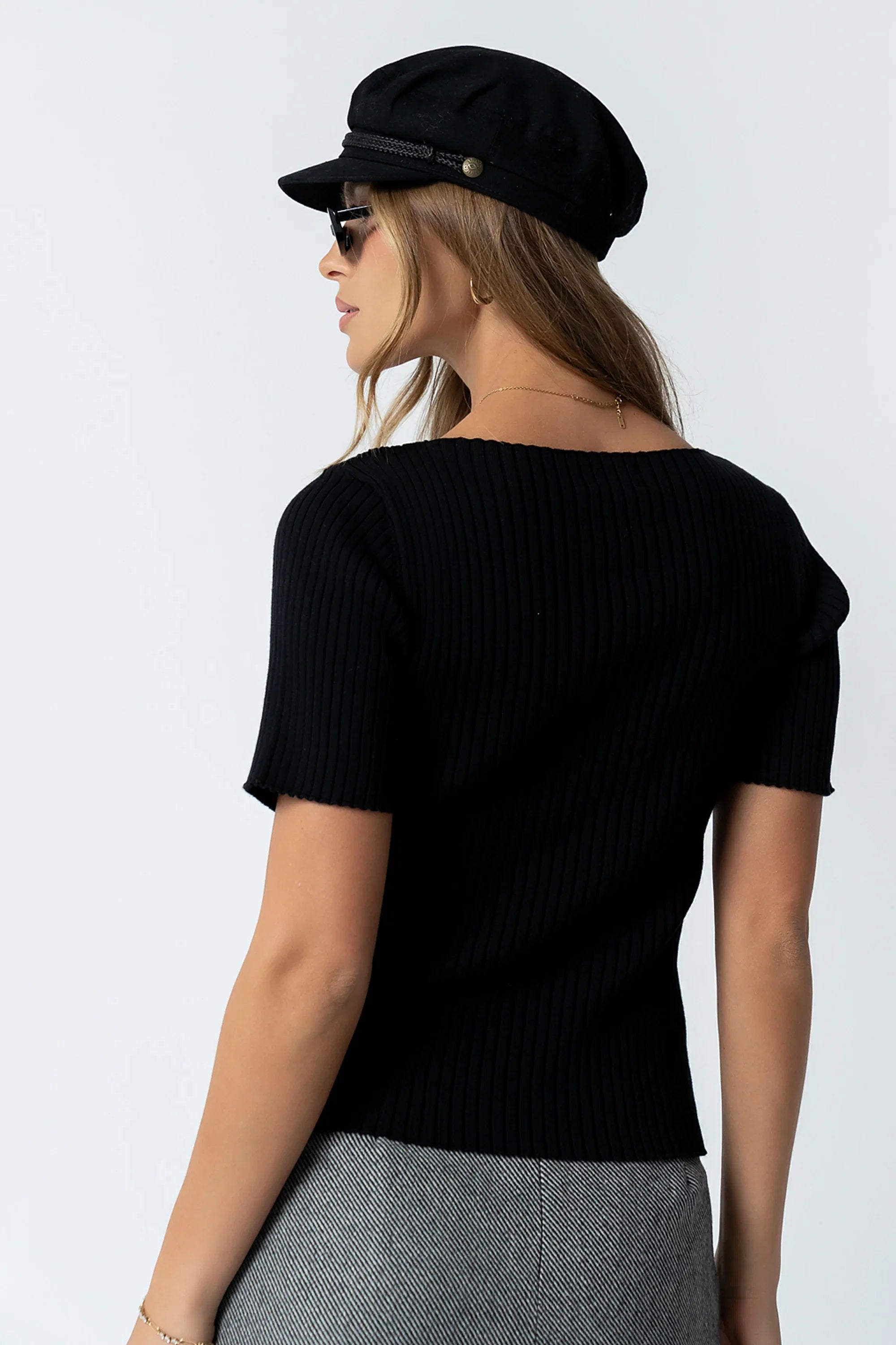 Waylen Ribbed Sweater in Black