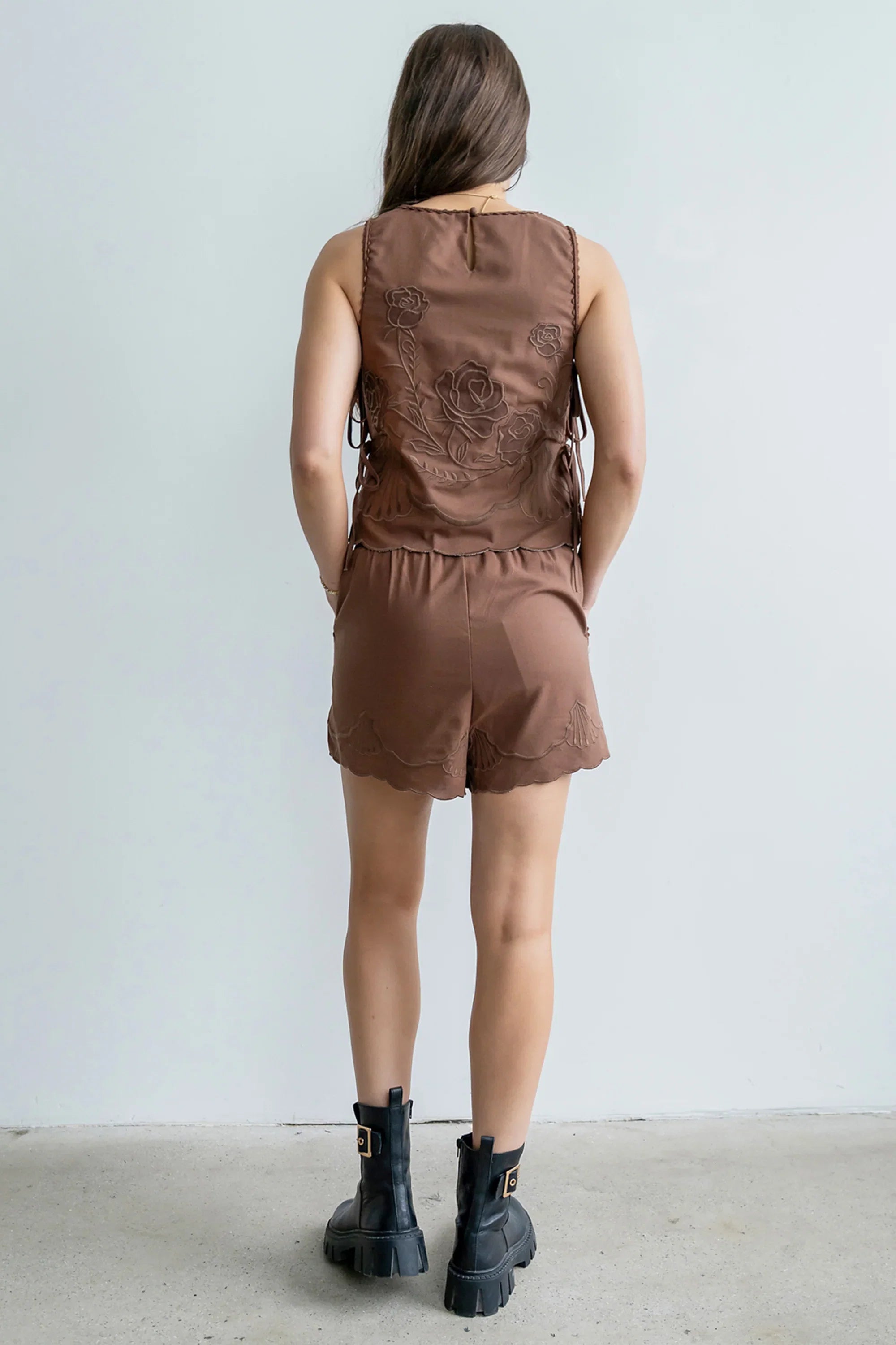 Rudy Embroidered Shorts in Brown