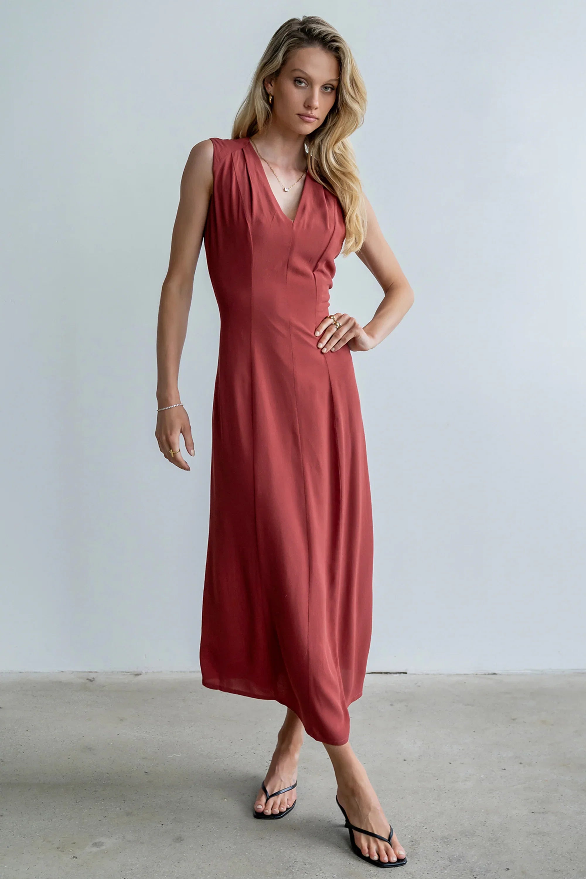 Noah Midi Dress in Berry