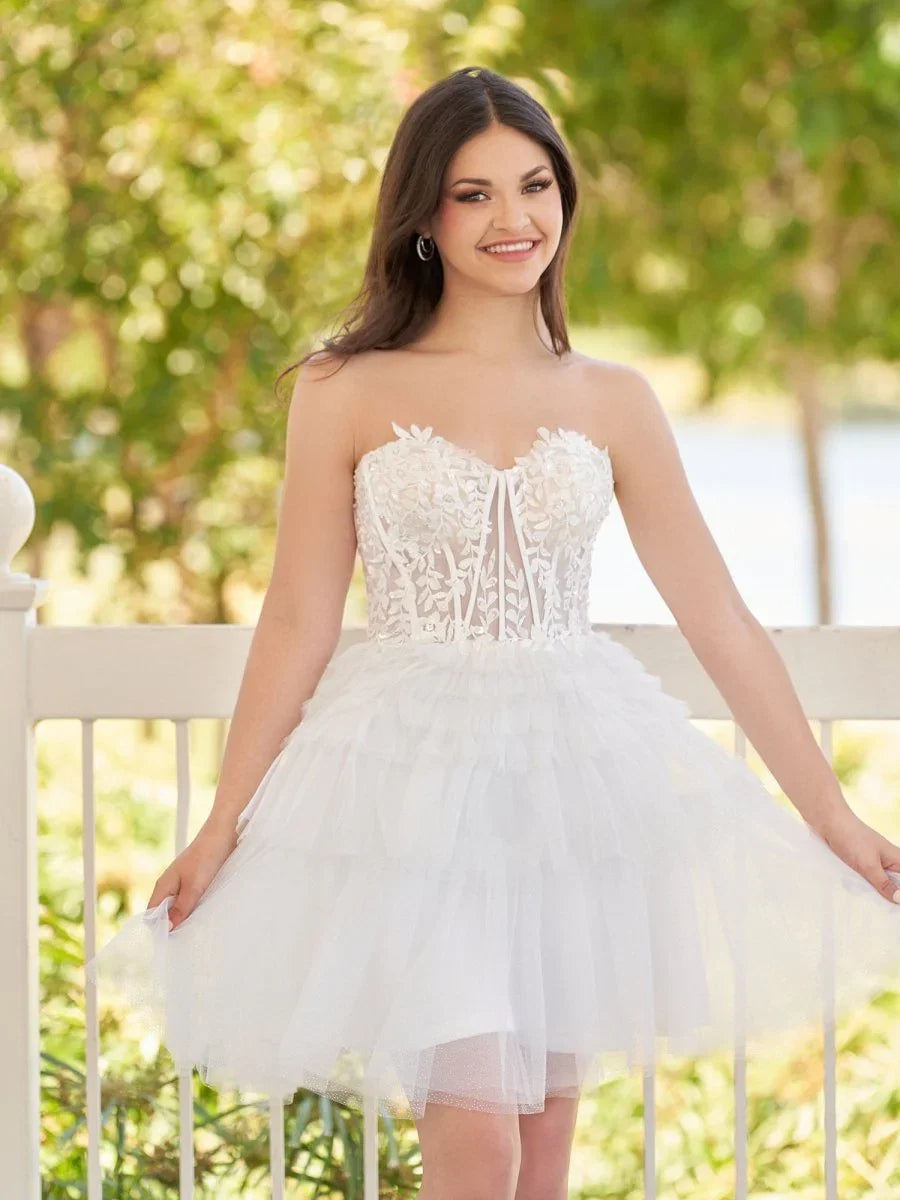 Ivy A Line Sweetheart White Lace Short Homecoming Dress