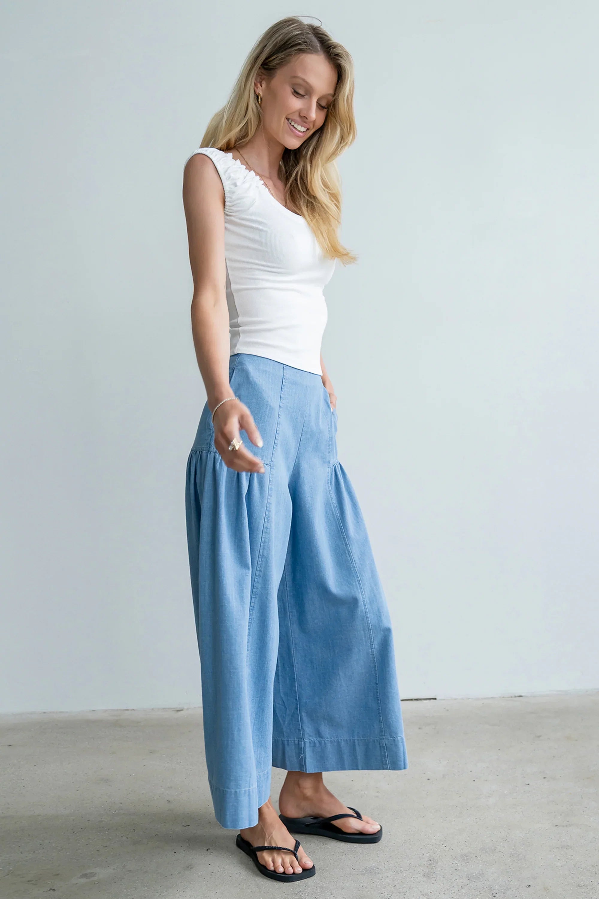 Kali Cropped Wide Leg Pants