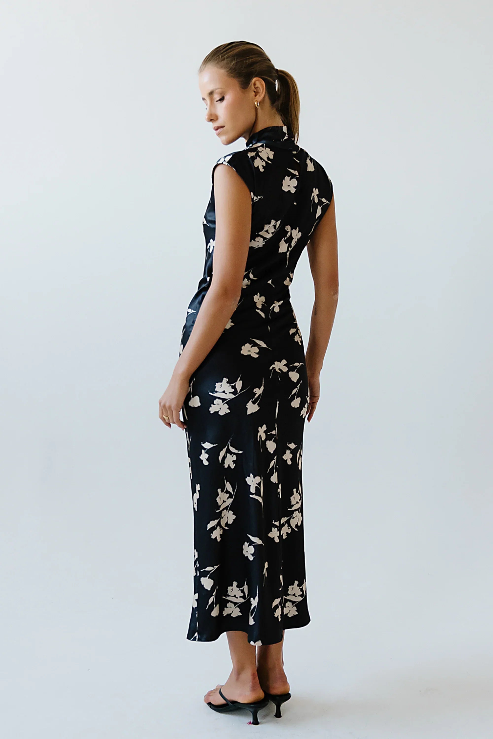 Carson Floral Maxi Dress in Black FINAL SALE